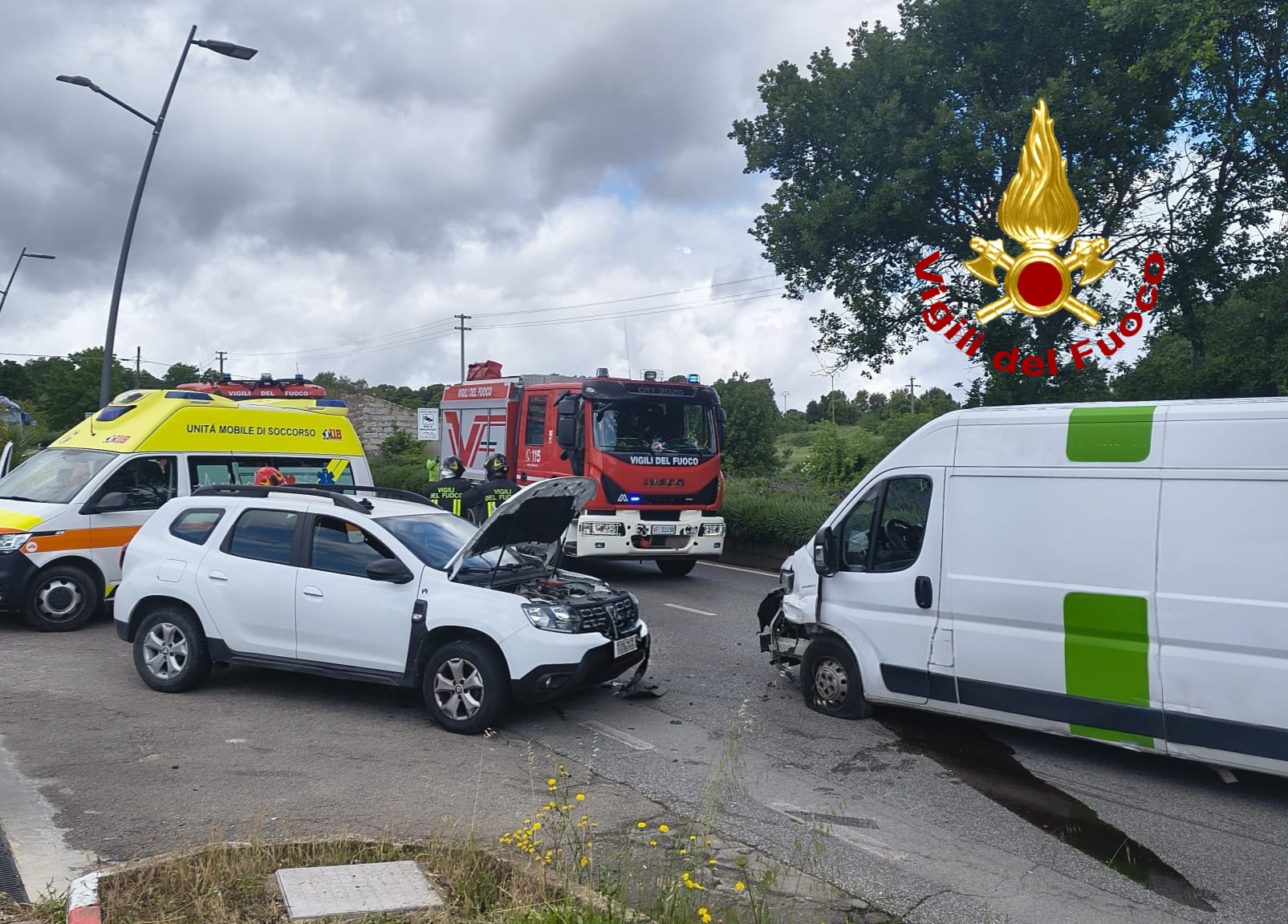 Tempio Pausania, scontro frontale all’ingresso della città: ferita una donna