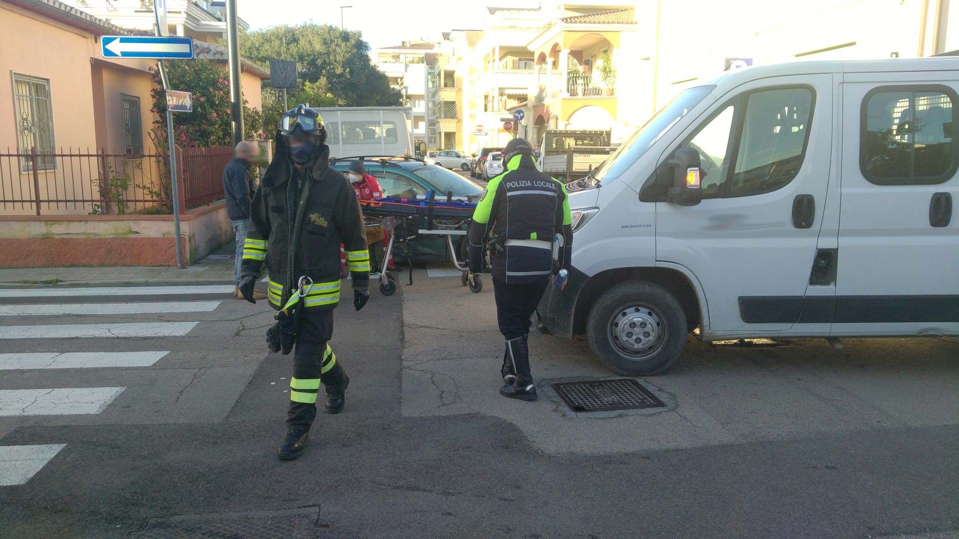 Olbia, scontro auto-furgone in via Basilicata