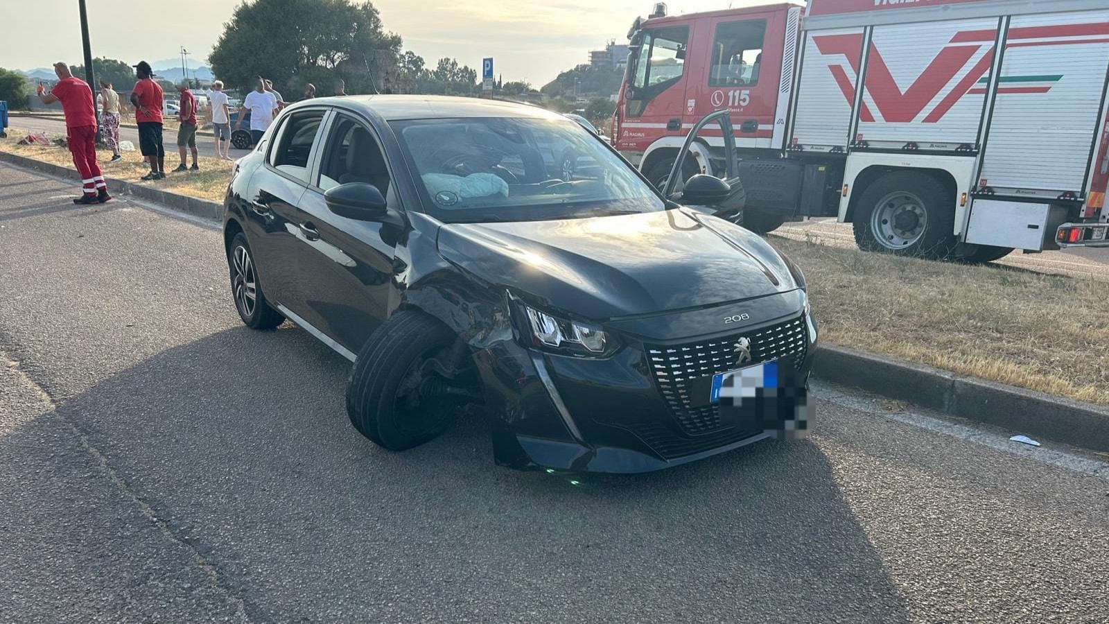 Olbia, incidente in via dei Rigattieri: 