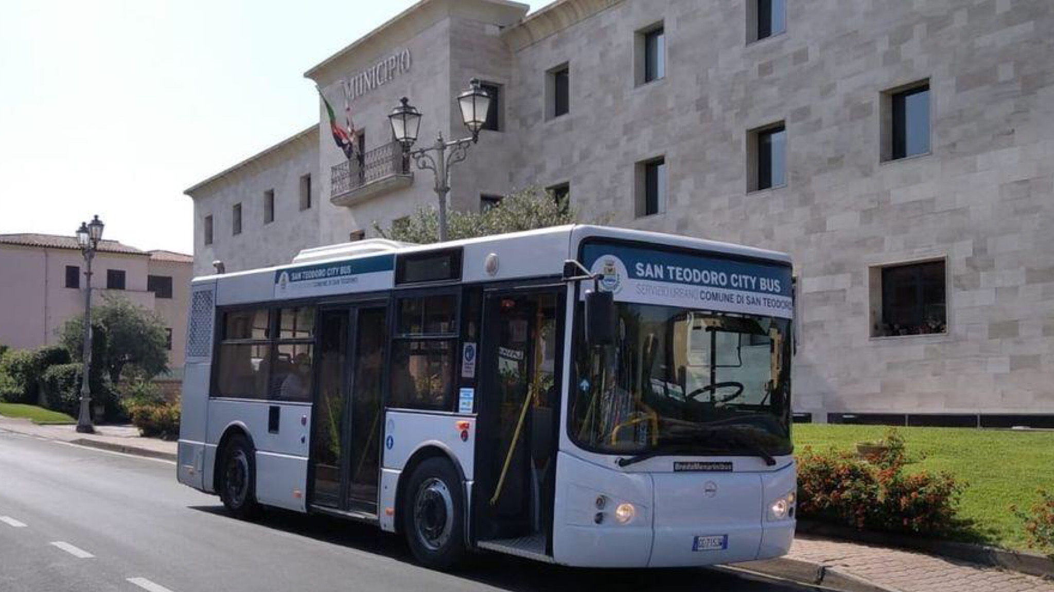 San Teodoro express, ritorna il bus turistico comunale