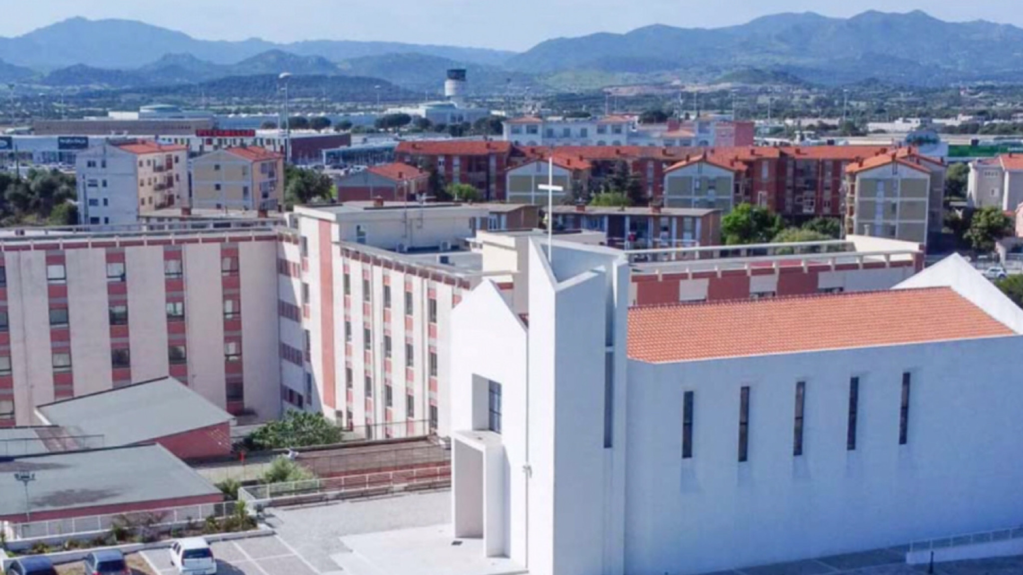 Olbia, a breve senza casa: la richiesta di aiuto di una mamma