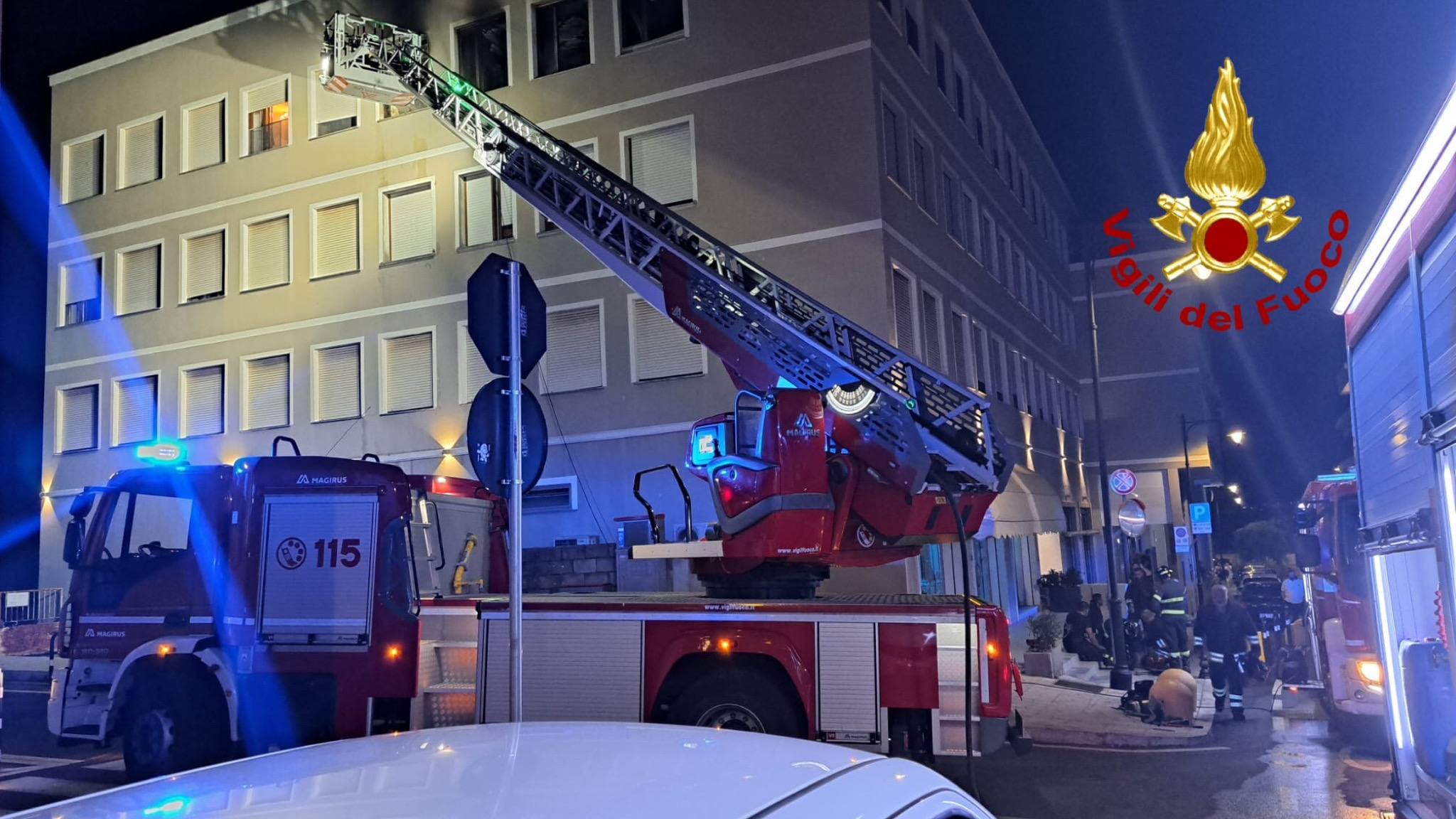 Olbia, incendio in un appartamento in via De Filippi