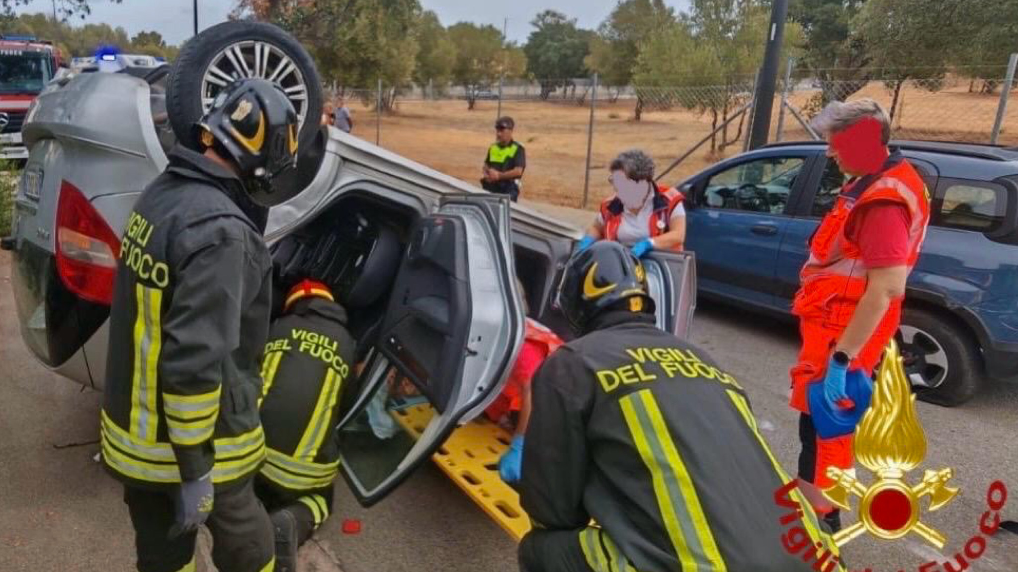 Olbia, auto cappottata: donna trasportata in ospedale