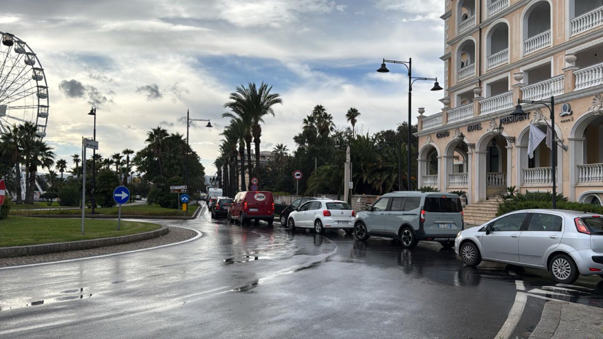 Olbia, traffico bloccato in via Principe Umberto