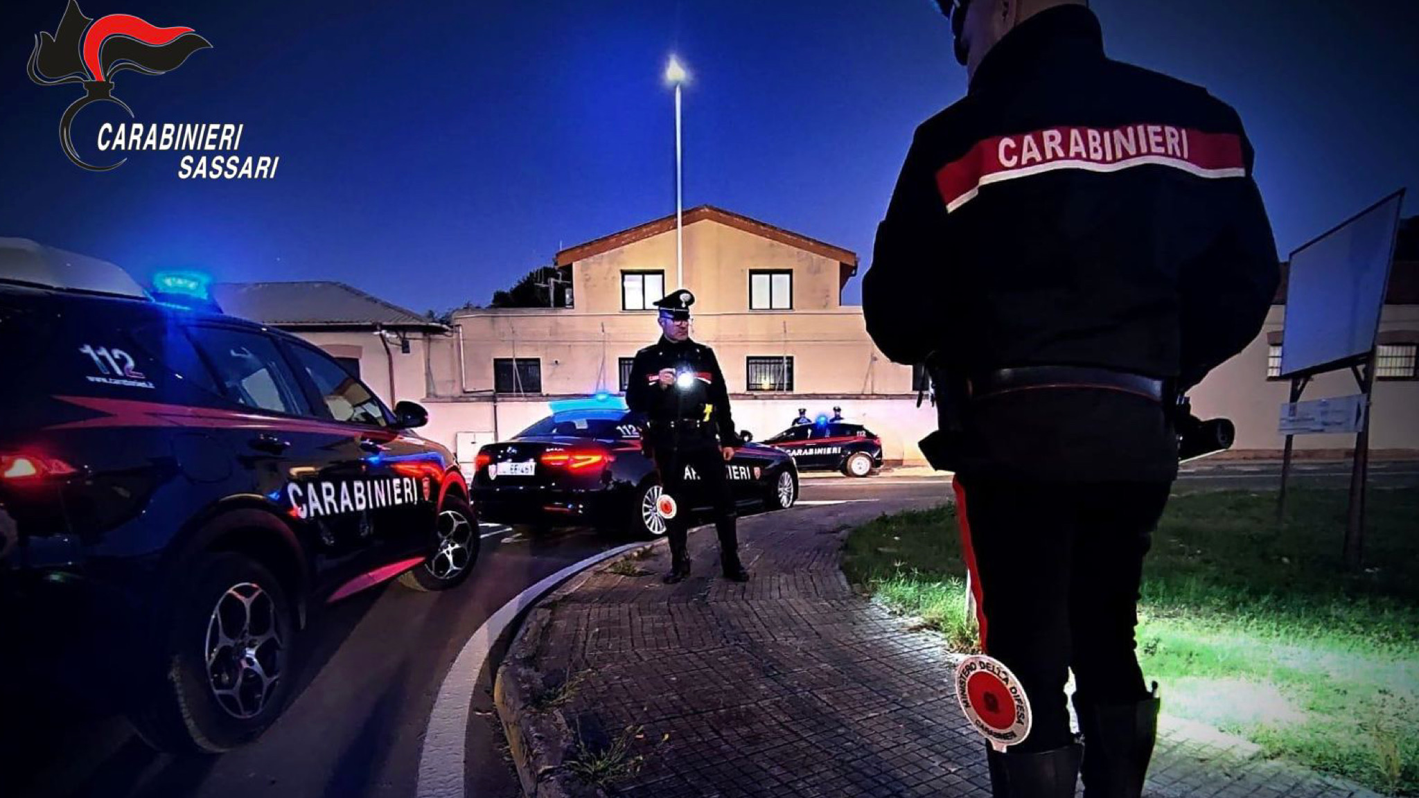 Olbia, fermato per aver tentato di danneggiare un distributore automatico