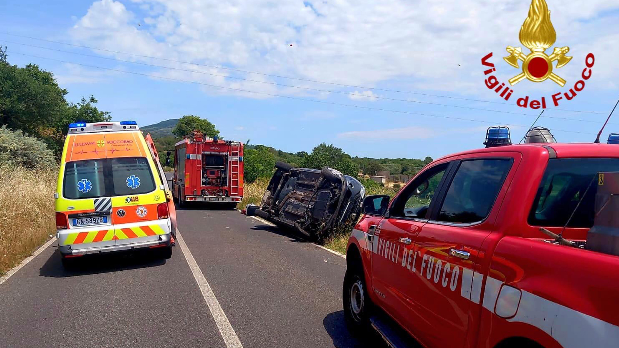 Auto si ribalta sulla 129: turista tedesca in codice rosso