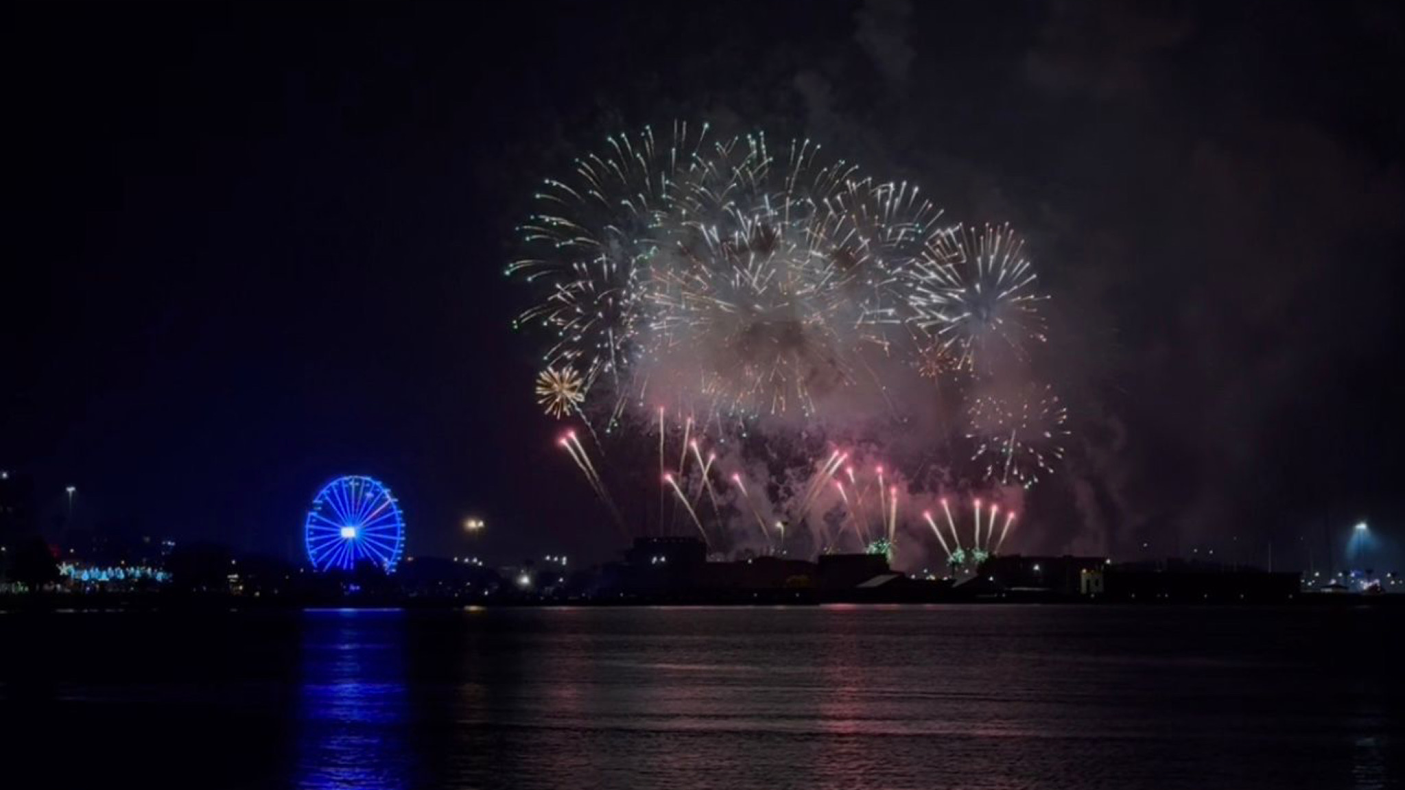 Olbia, Matteo Laconi immortala il Capodanno cittadino