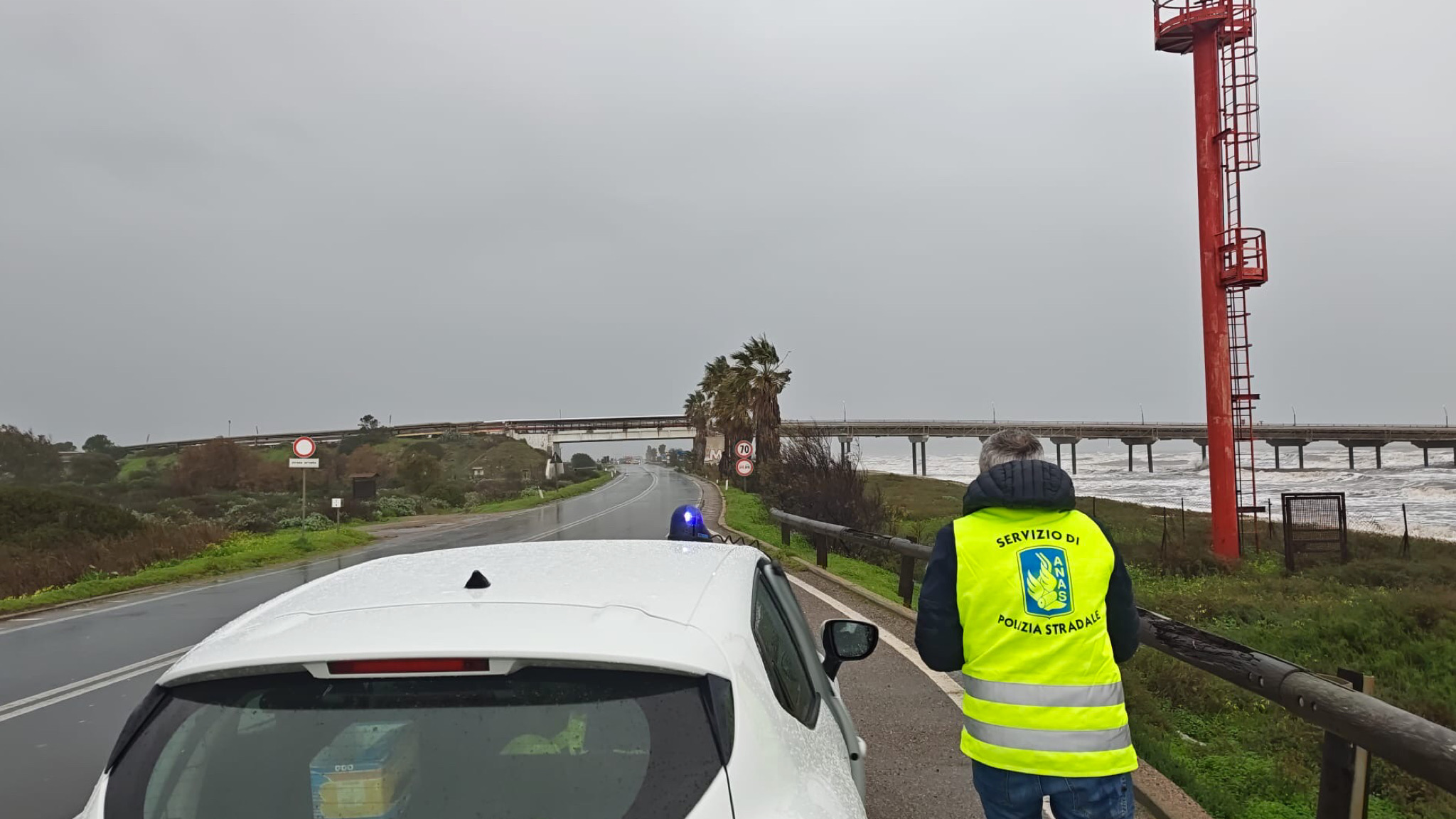 Maltempo in Sardegna: chiuso temporaneamente al traffico un tratto della 195