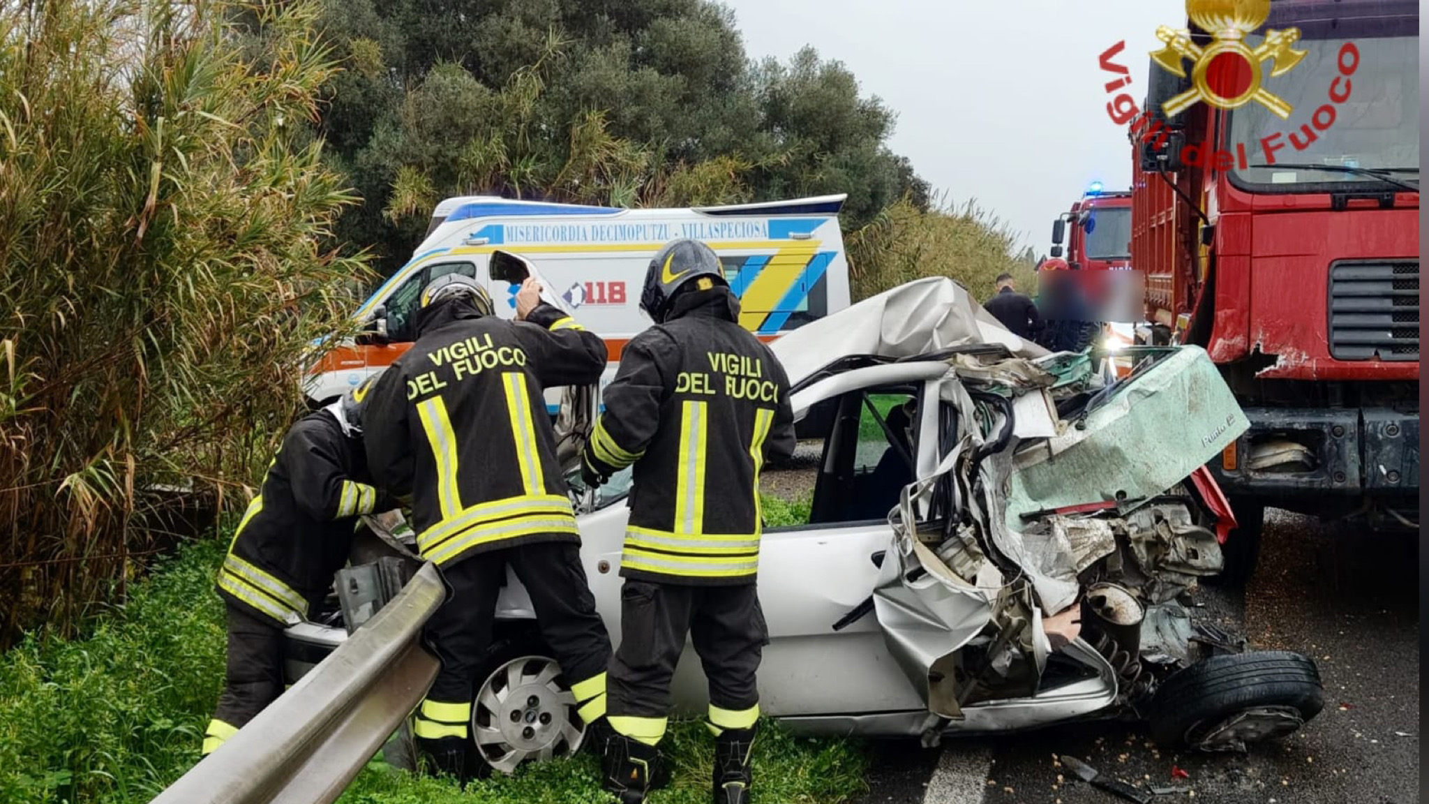 Grave scontro sulla 130 tra un’auto e un camion