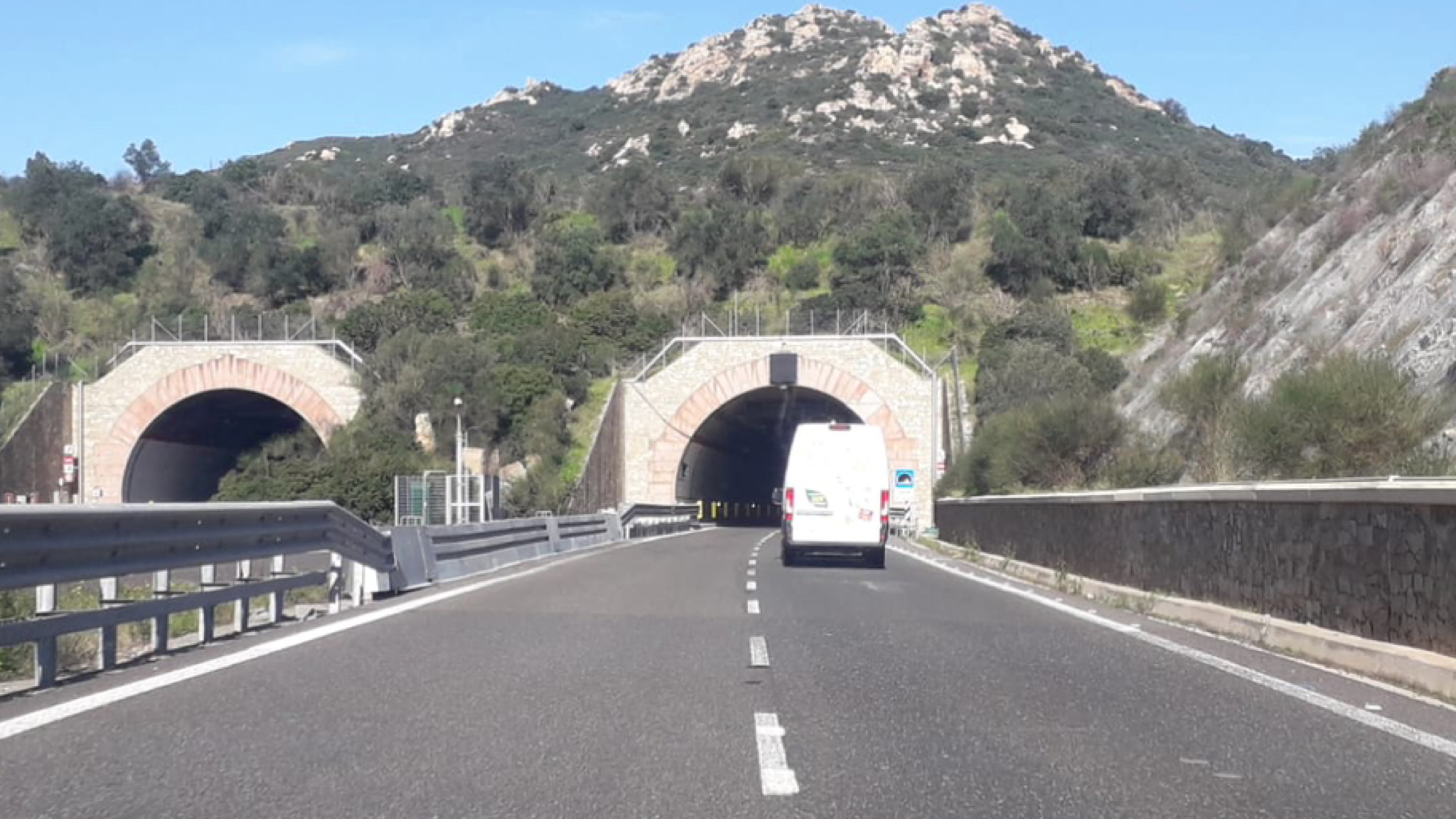 San Teodoro, limitazioni alla circolazione sulla Nuoro-Olbia