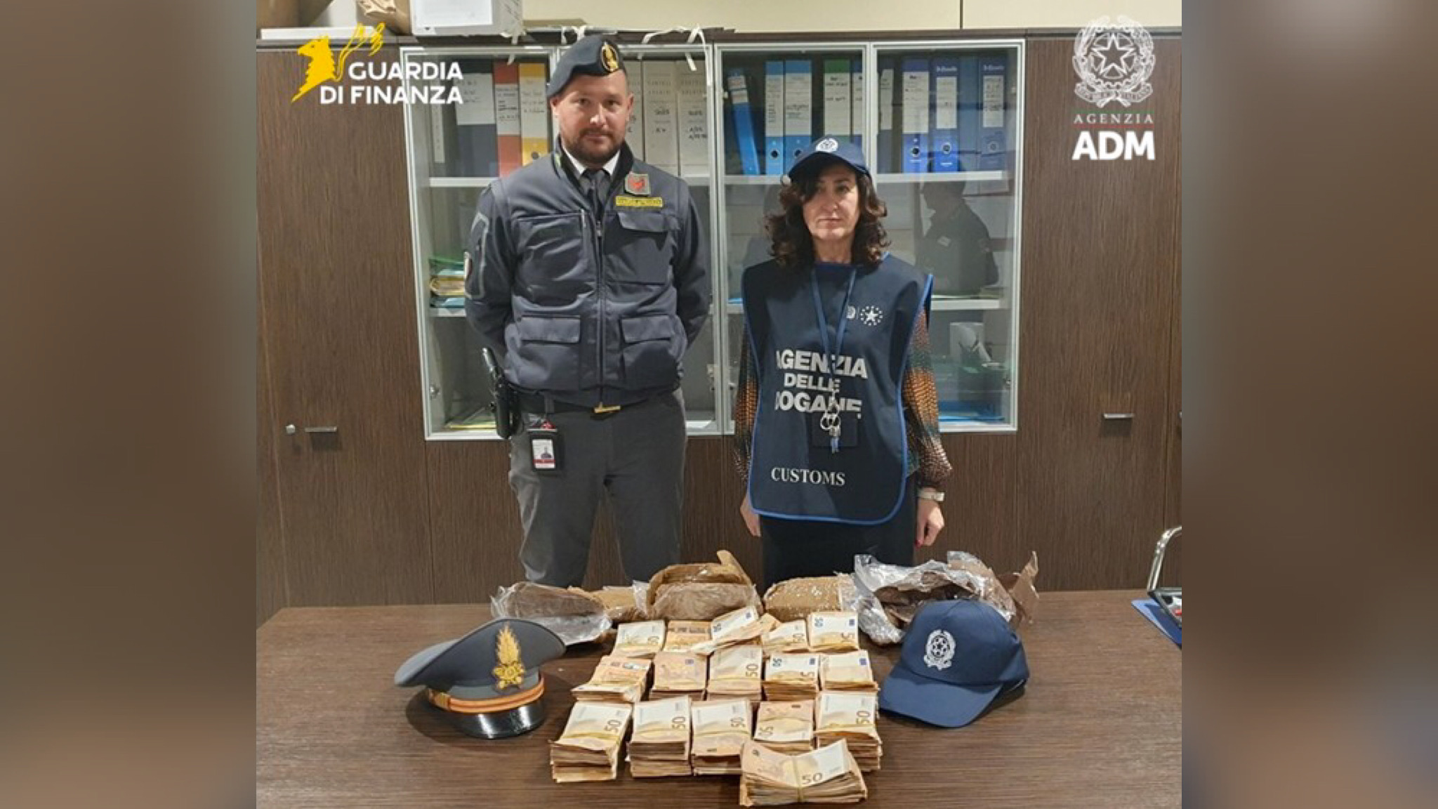 Cagliari, sequestro danaro contante: viaggiatore con 160 mila euro nel bagaglio in stiva