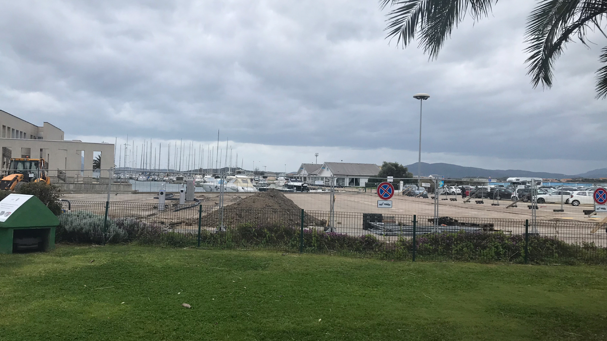 Olbia, al molo Brin spazzati via altri parcheggi