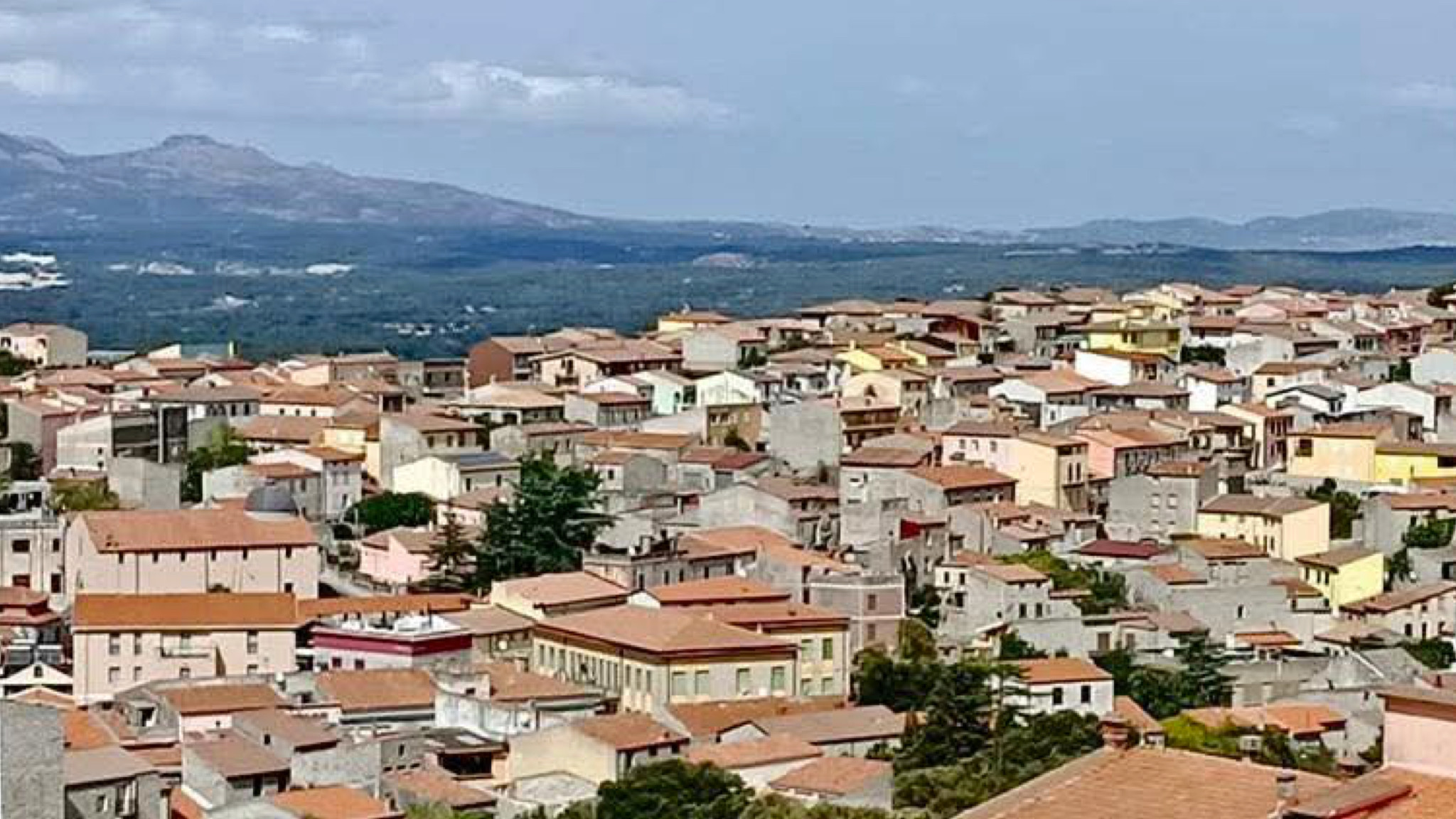 La preghiera e la riflessione del parroco di Buddusò in attesa delle elezioni