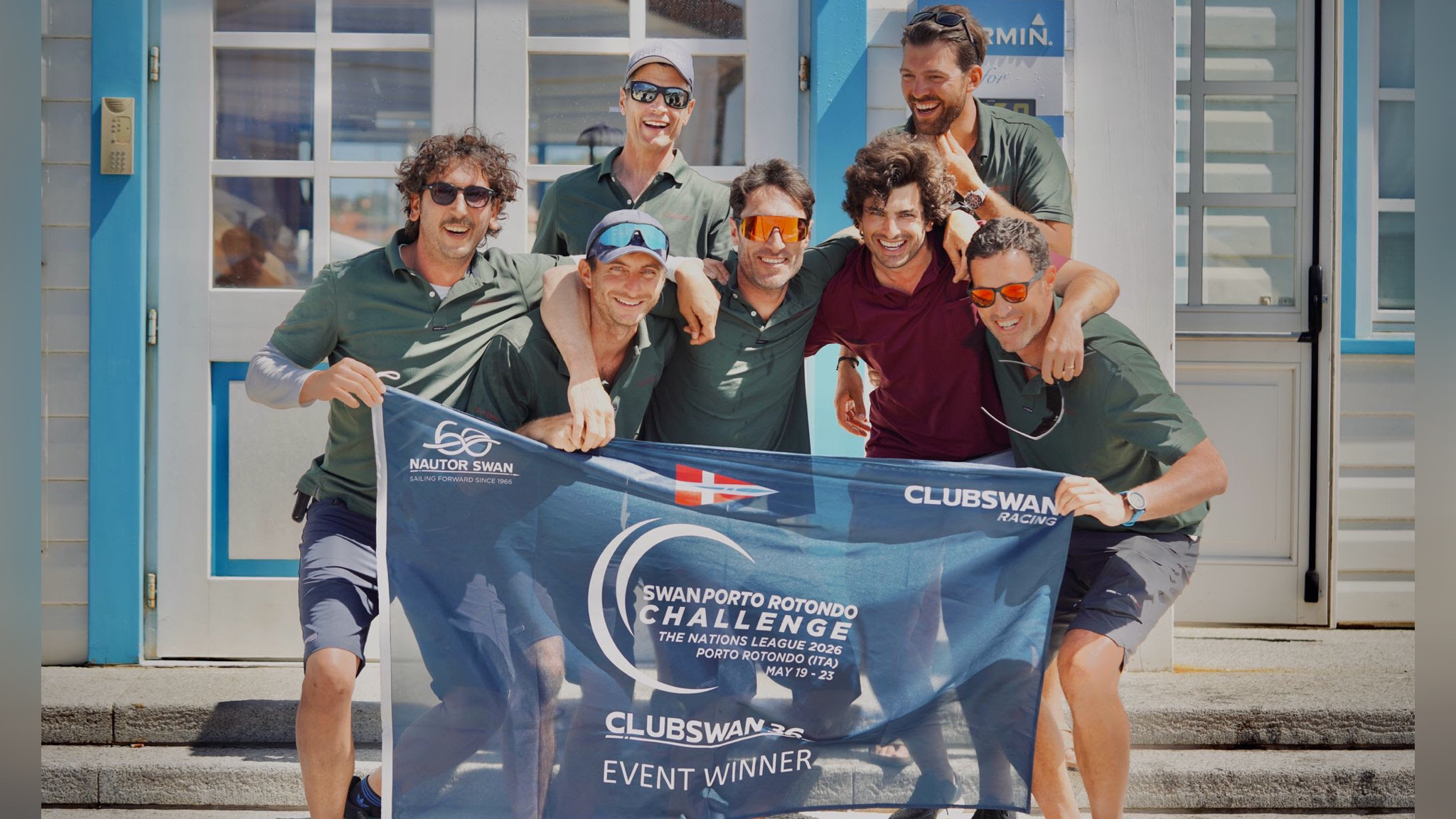 Swan Challenge, spettacolo a Porto Rotondo