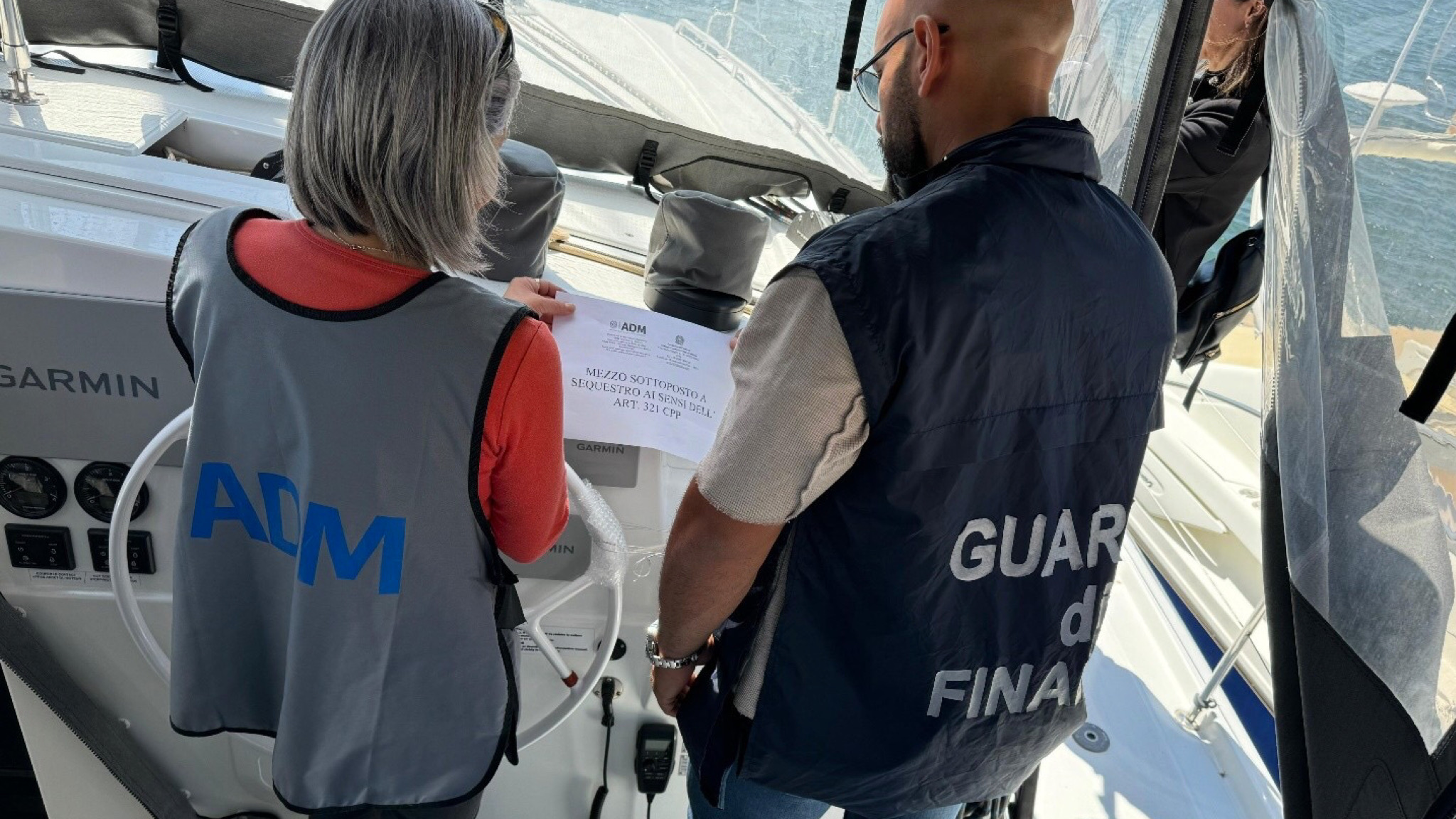 Olbia, controllo sulle imbarcazioni di lusso:sequestrato un catamarano di 600 mila euro