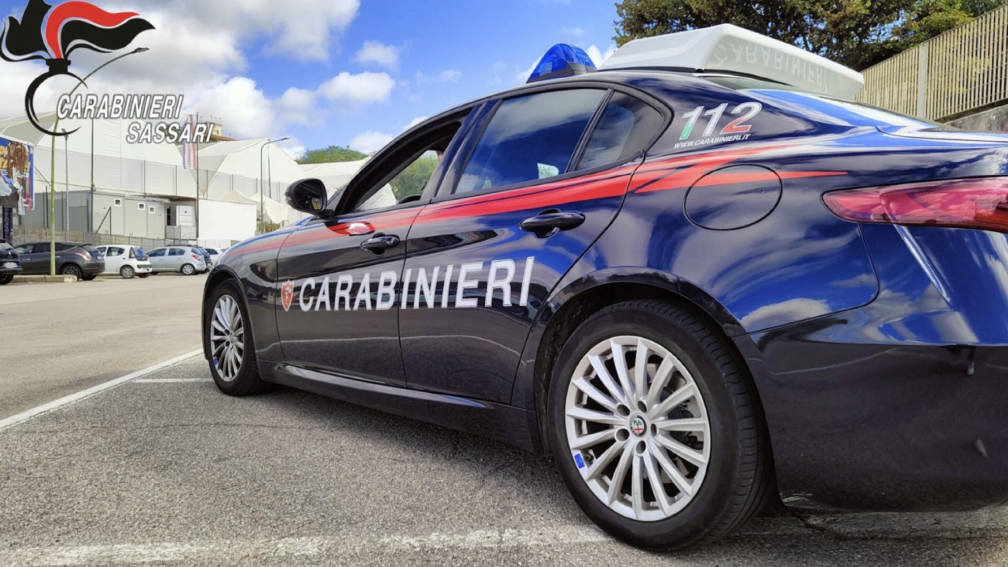 Anziano derubato per 200 mila euro: uomo arrestato per truffa e sostituzione di persona 