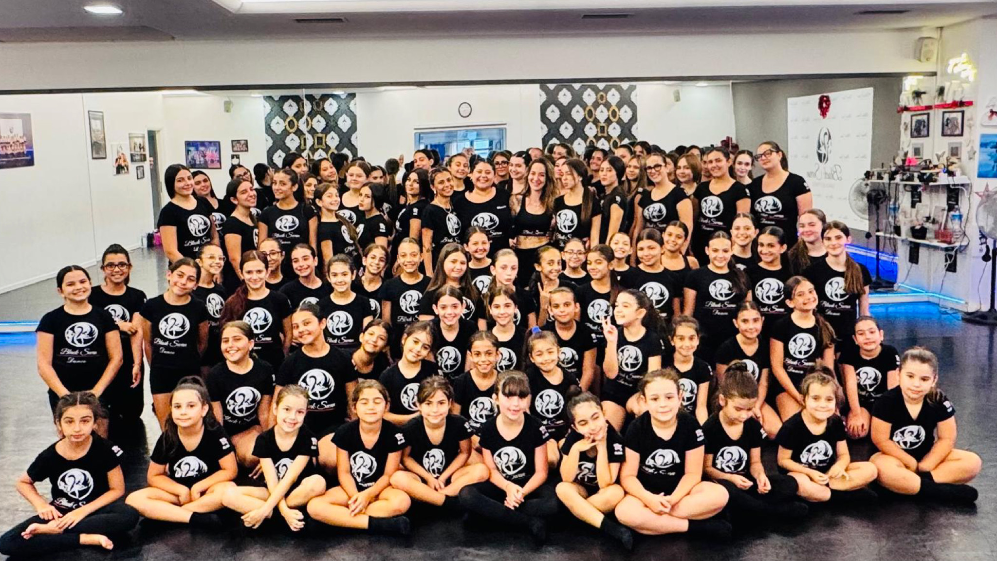 Olbia, la Black Swan racconta l’AI a suon di musica e passi di danza