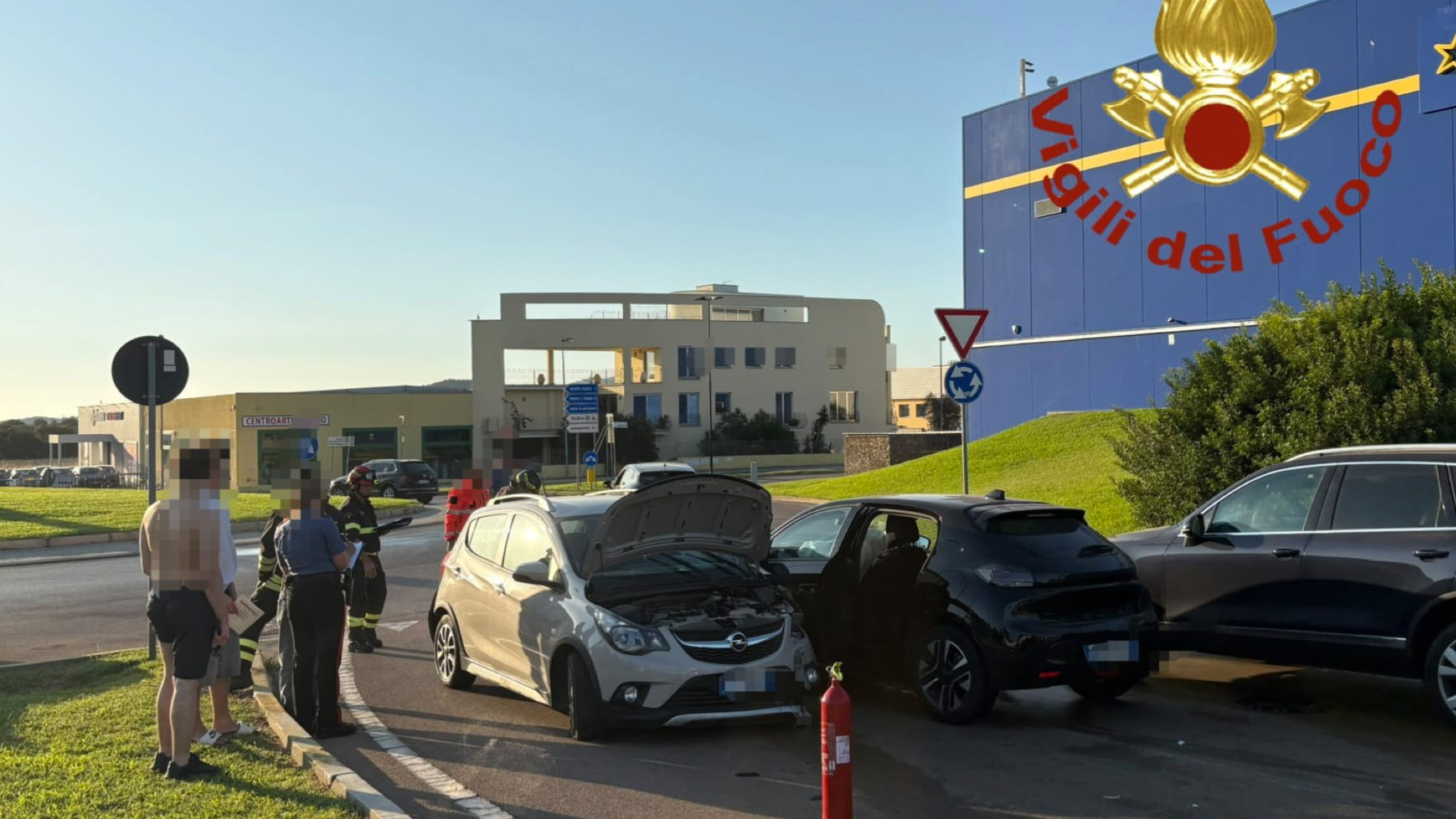 Olbia, scontro tra due auto sulla 125