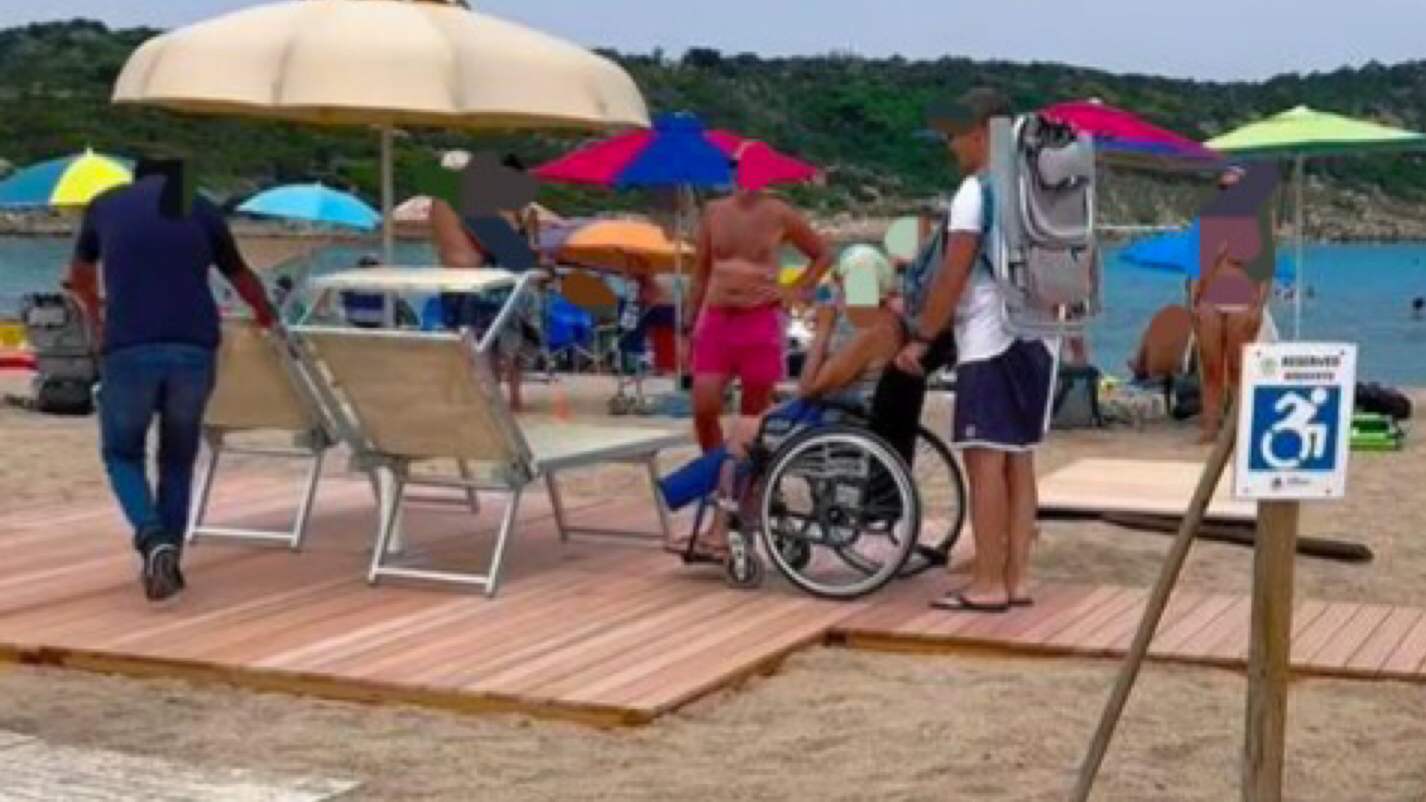 La Maddalena, il solarium inclusivo a Monti d’Arena