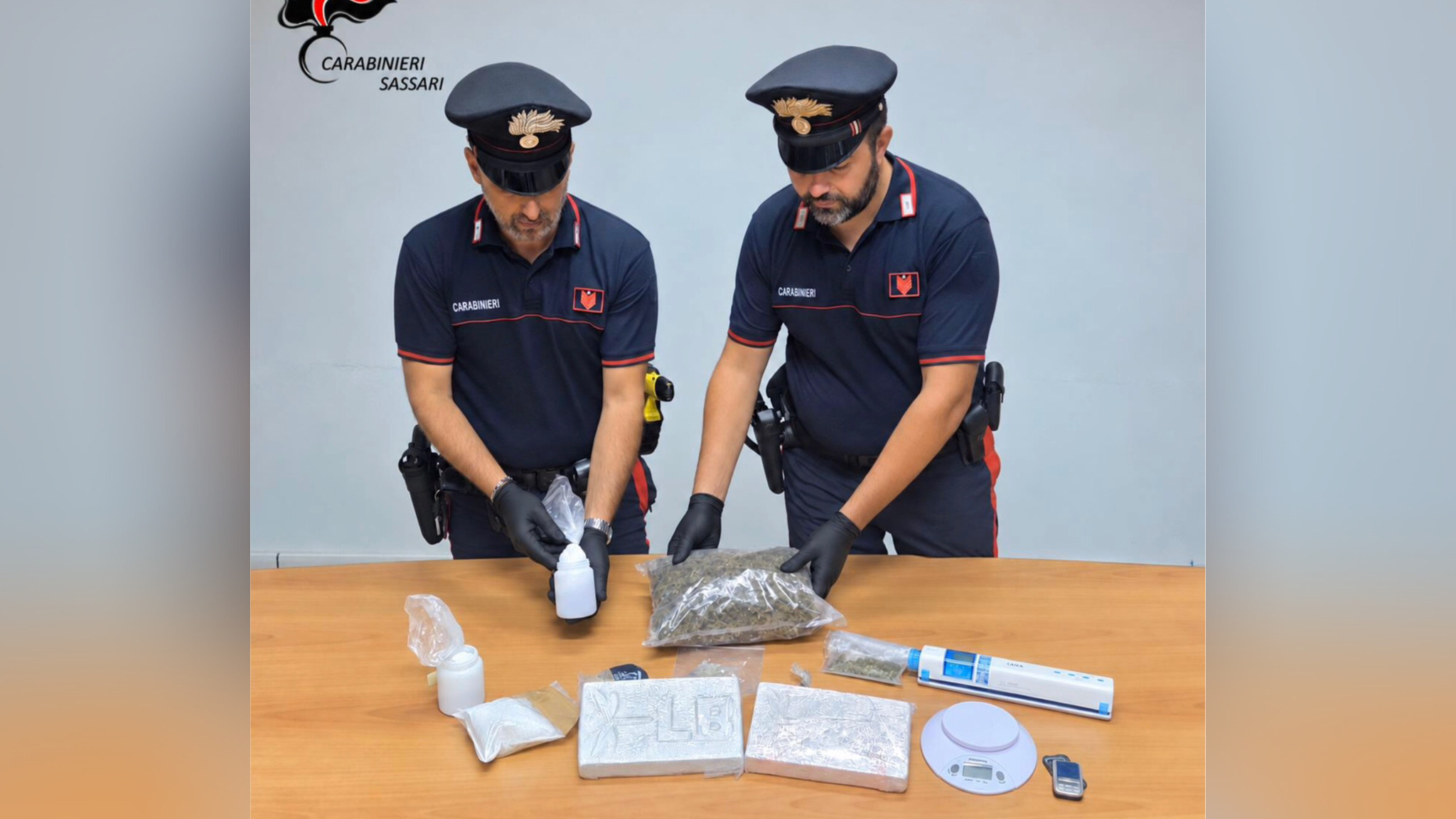 Olbia, sequestrati più di 3 kg di droga: arrestato l’uomo già noto alle forze dell’ordine