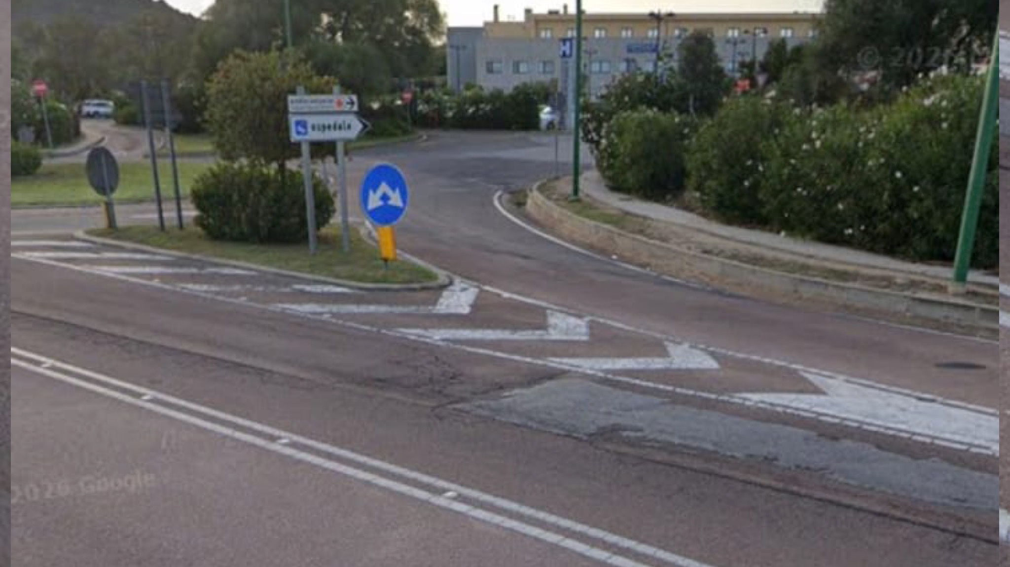 Olbia, traffico sospeso in via Bazzoni Sircana per la fiaccolata in onore di Giovanni Paolo II