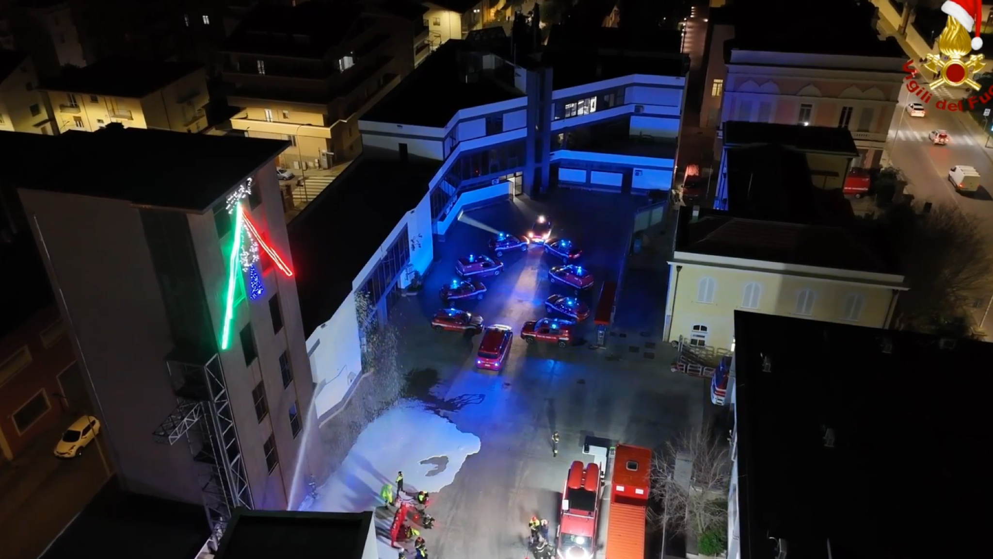 Ritorna il video con gli auguri di buone feste dei Vigili del Fuoco