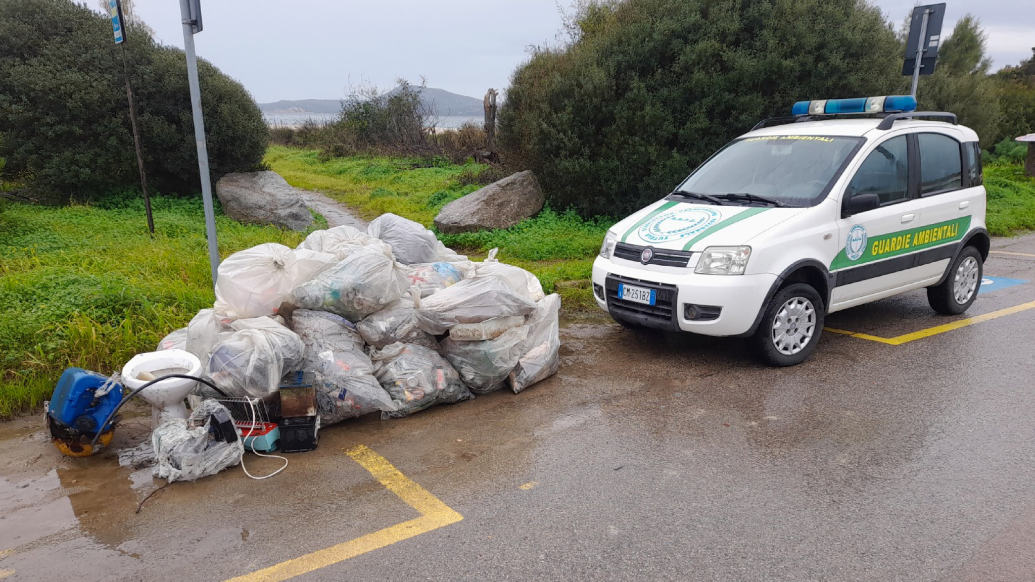 Olbia, Bados ripulita dai rifiuti