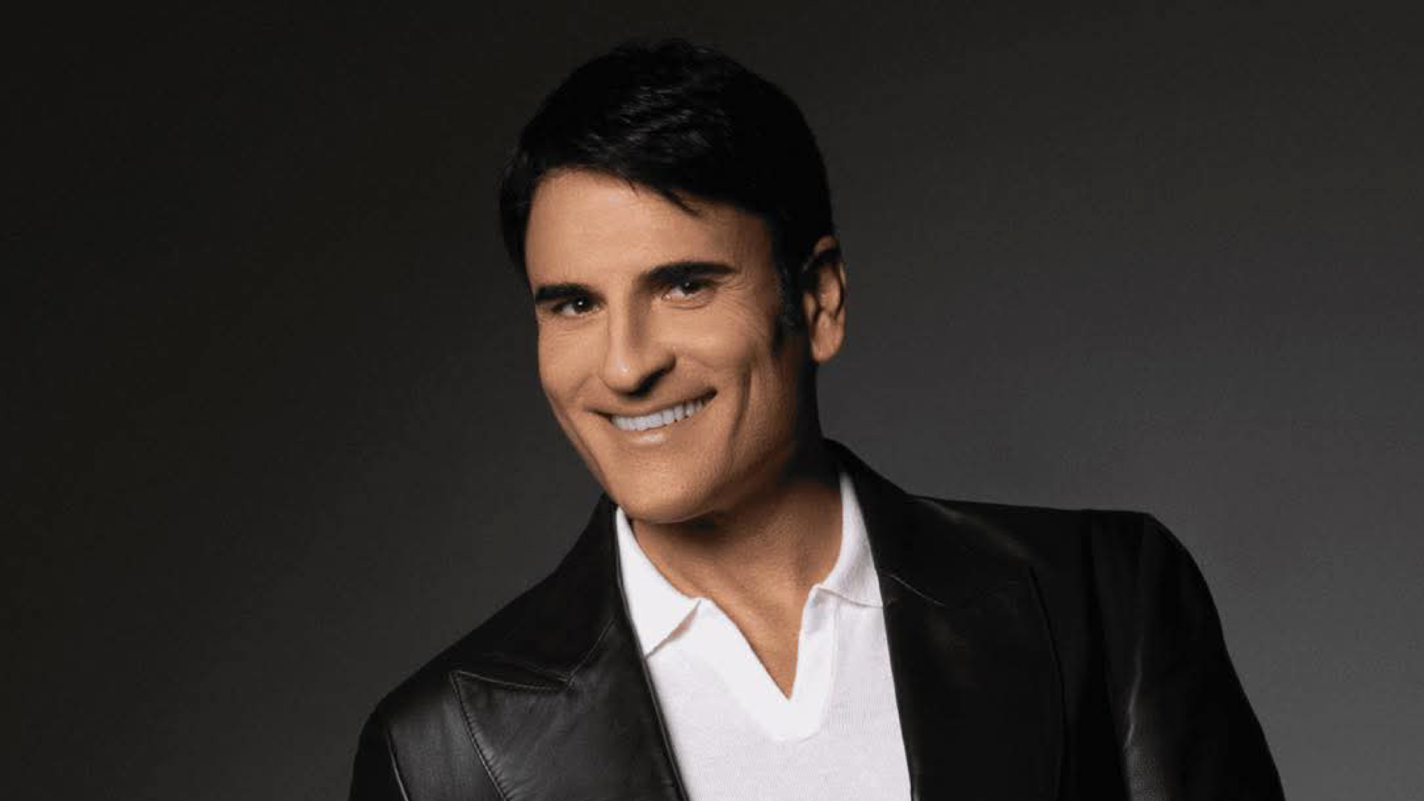 Golfo Aranci, Sal Da Vinci il primo protagonista dell’estate in piazza Cossiga