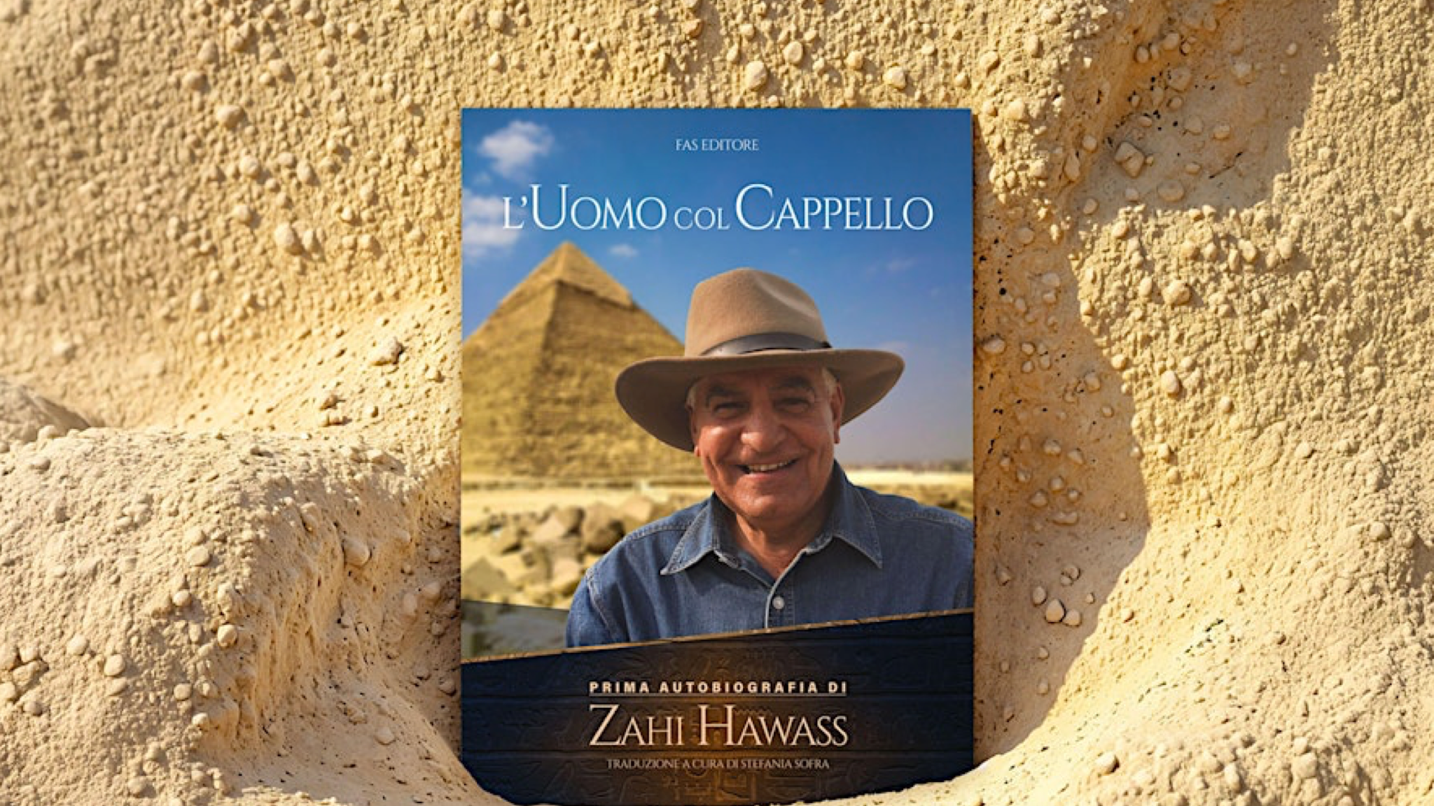 Porto Cervo, Zahi Hawass presenta “L’uomo con il cappello”