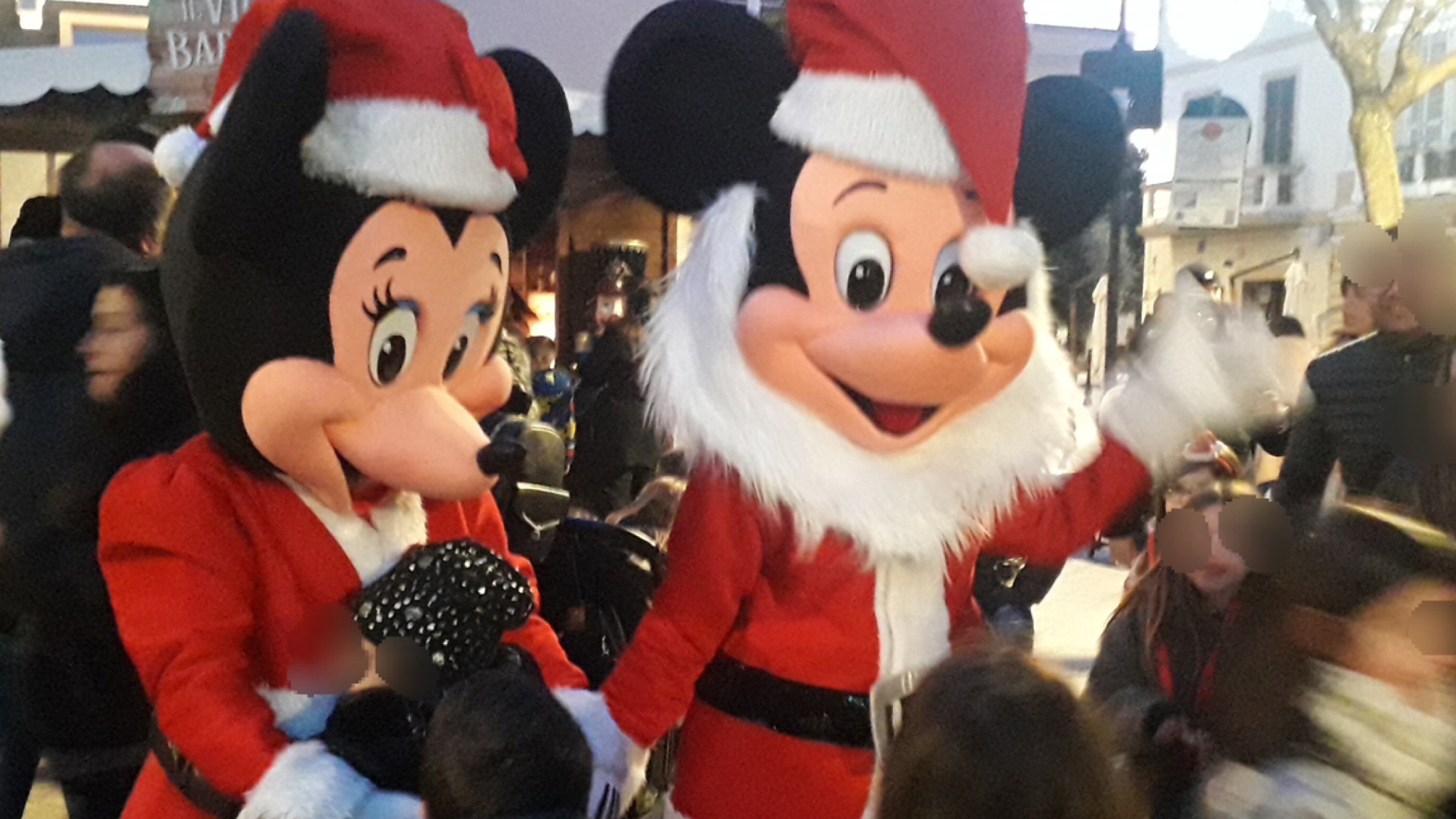 Loiri Porto San Paolo: arriva Babbo Natale e il suo trenino