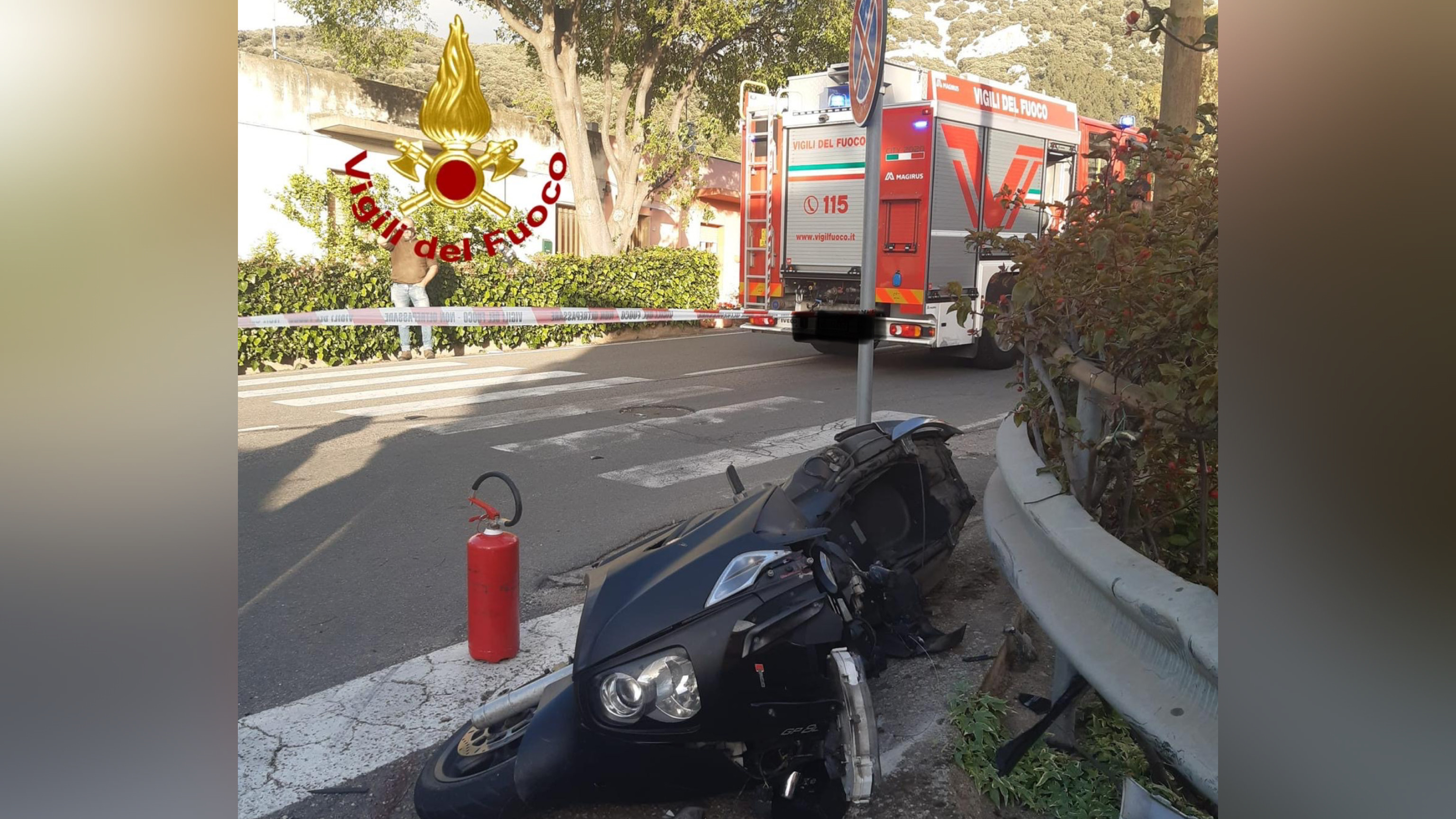 Violento scontro tra auto e moto: un morto