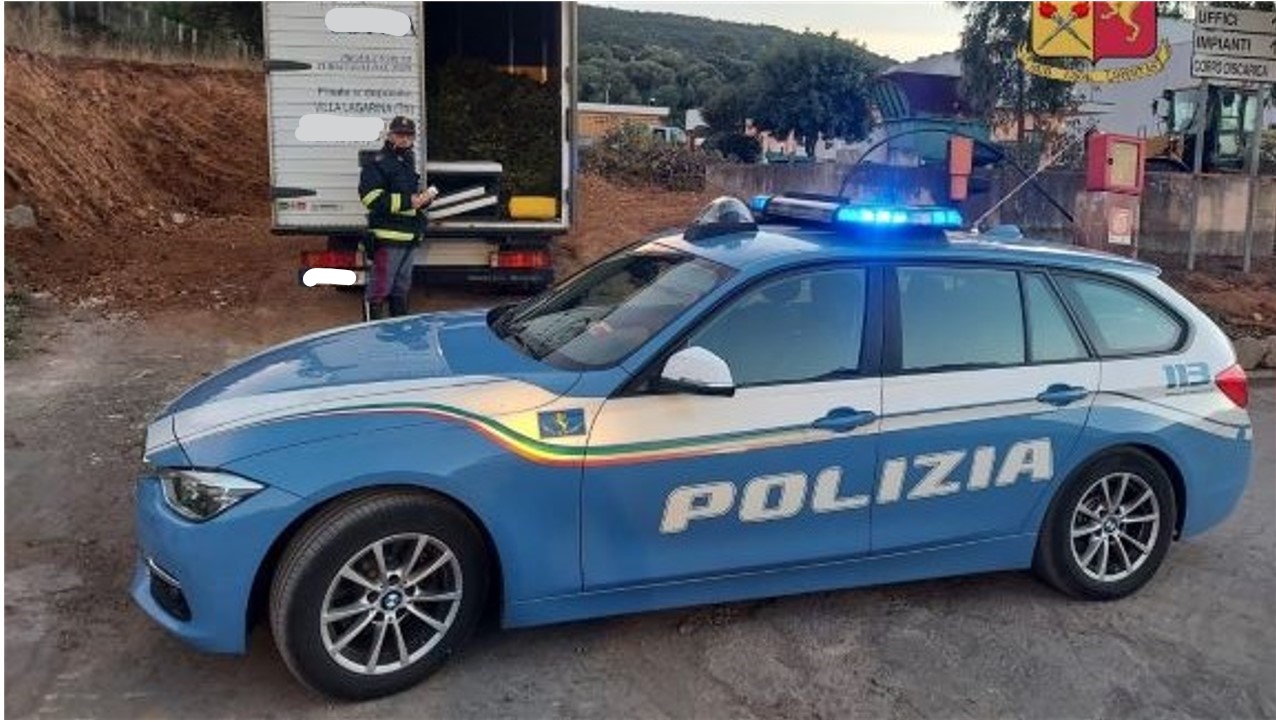 Olbia, fermato furgone con a bordo 500 chili di droga: due arresti, tre i fuggitivi