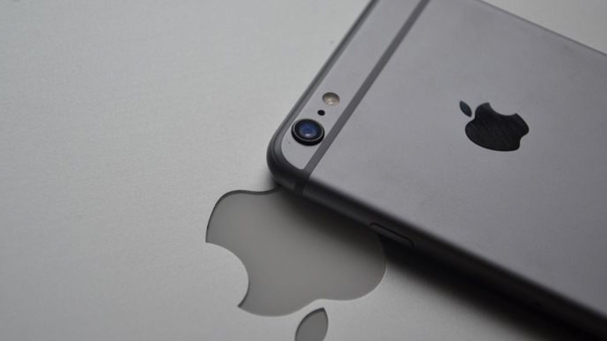 Tecnologia: il futuro degli Iphone e i piani di Apple