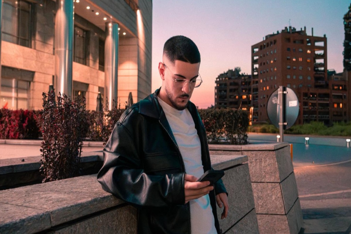 Intervista a Kidd Reo che torna con Mai: l'R&B notturno tra Olbia e Milano