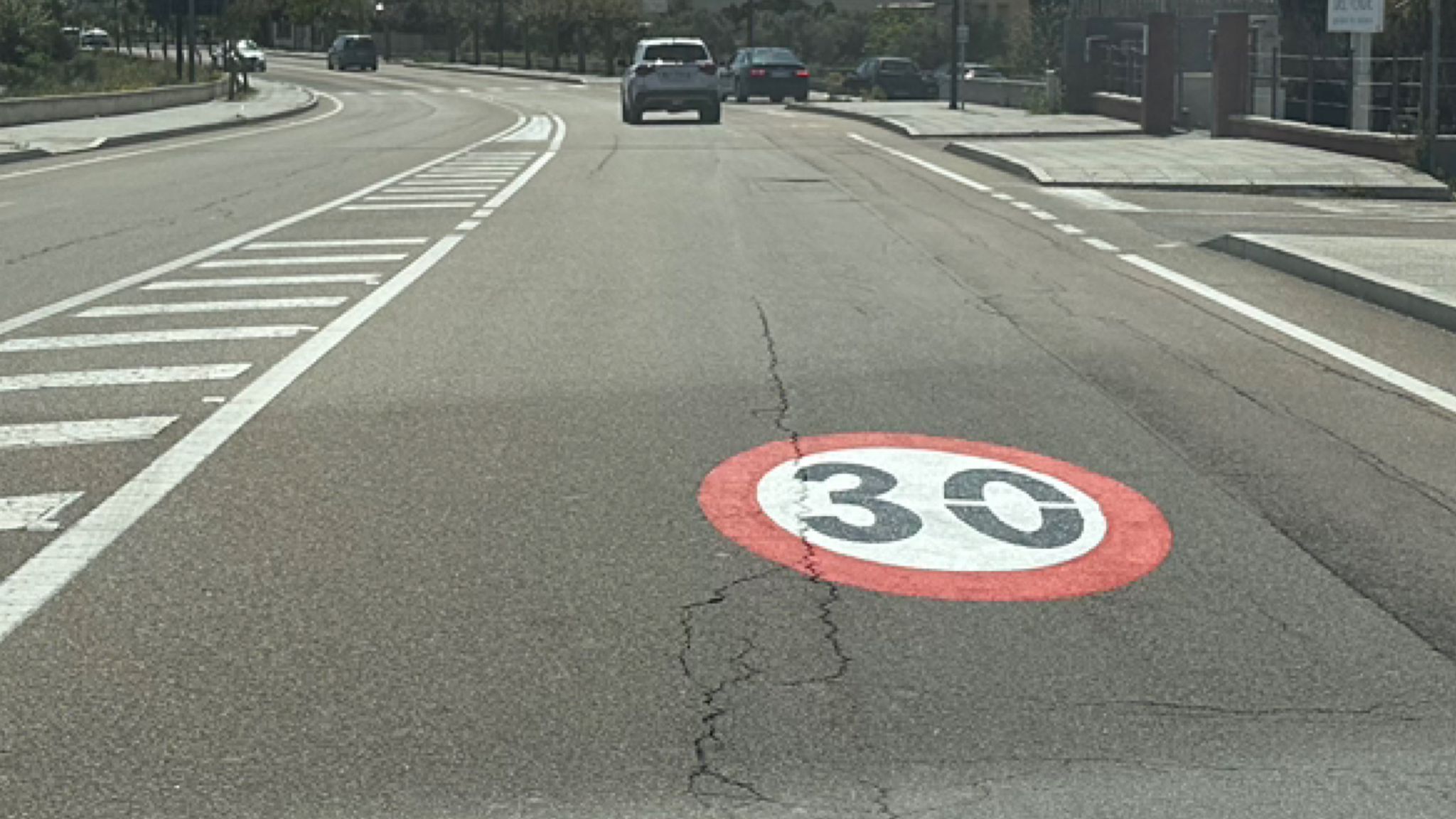 Olbia: limite velocità 30 km/h e le polemiche per la segnaletica 