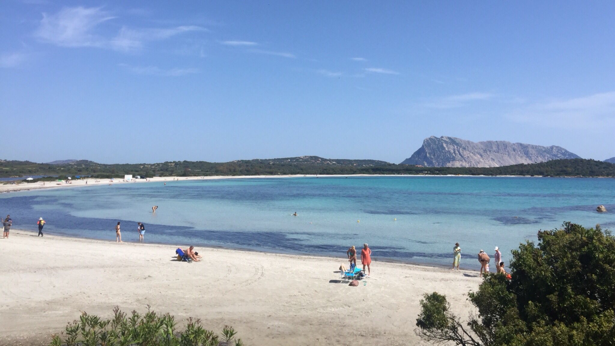 San Teodoro, vietato fumare in spiaggia: novità anche per i camperisti