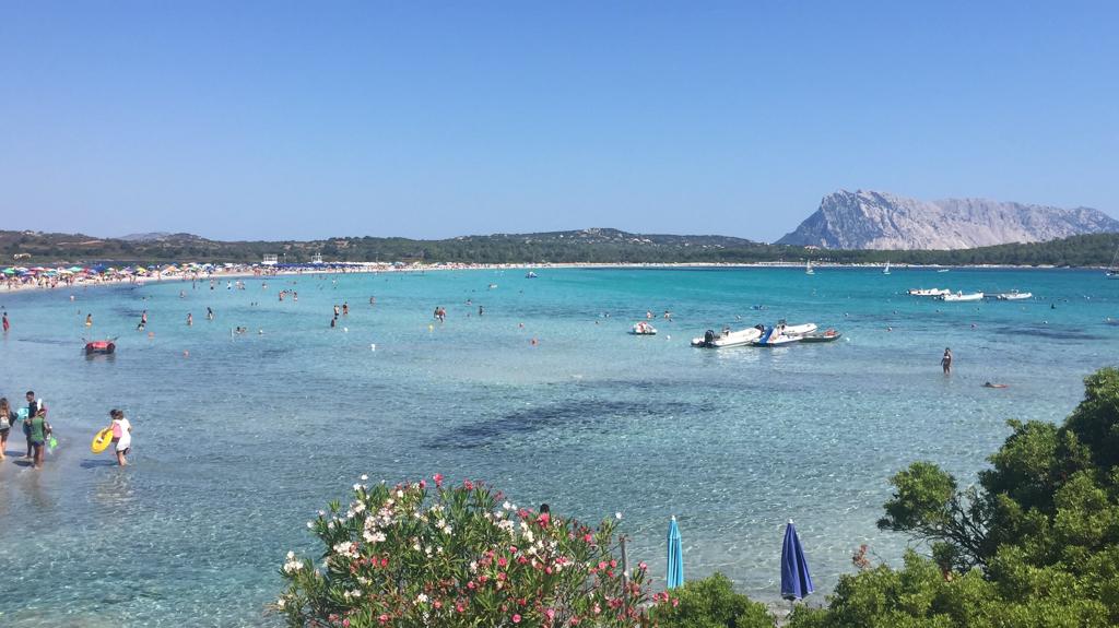 San Teodoro: Cala Brandinchi e Lu Impostu a numero chiuso