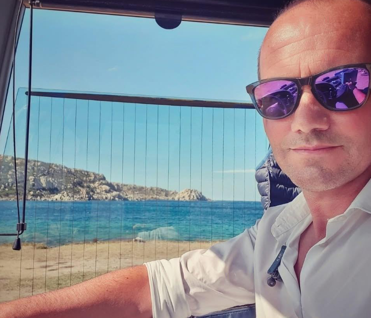 Tempio Pausania: Michele Mossa al volante, uno sguardo oltre la strada 
