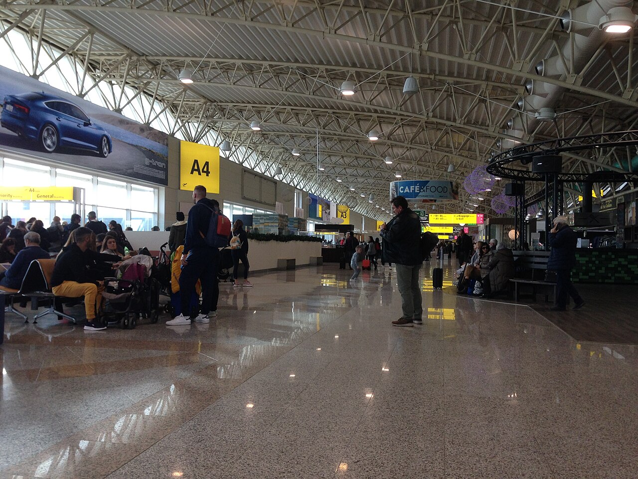Olbia, l’aeroporto può superare 5,3 milioni: il nodo degli spazi