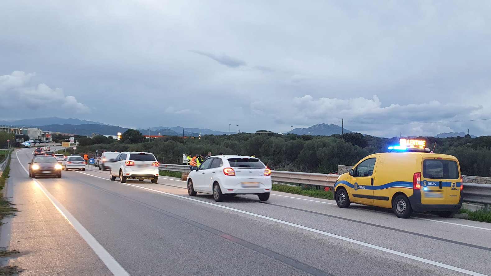 Olbia, troppa acqua in cunetta: Anas a lavoro su SS 125