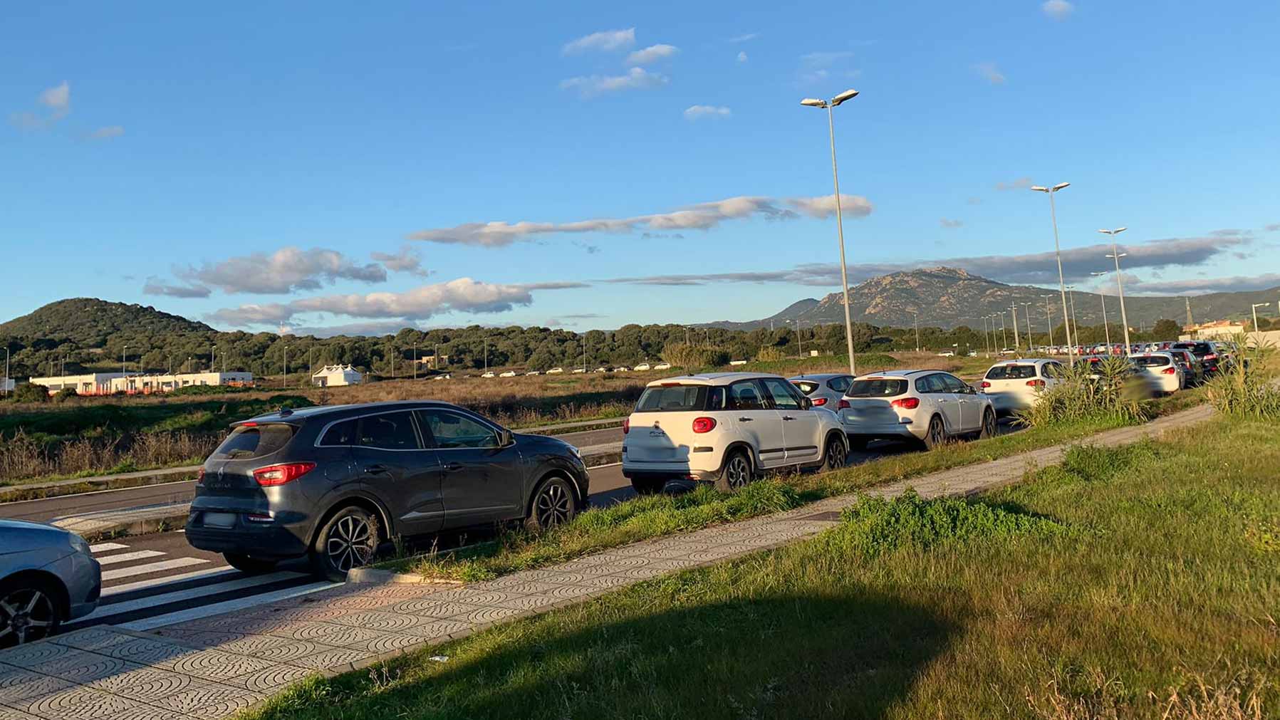 Olbia: ancora lunghe file per i tamponi