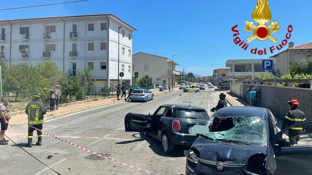 Olbia, scontro tra tre auto: due feriti in ospedale