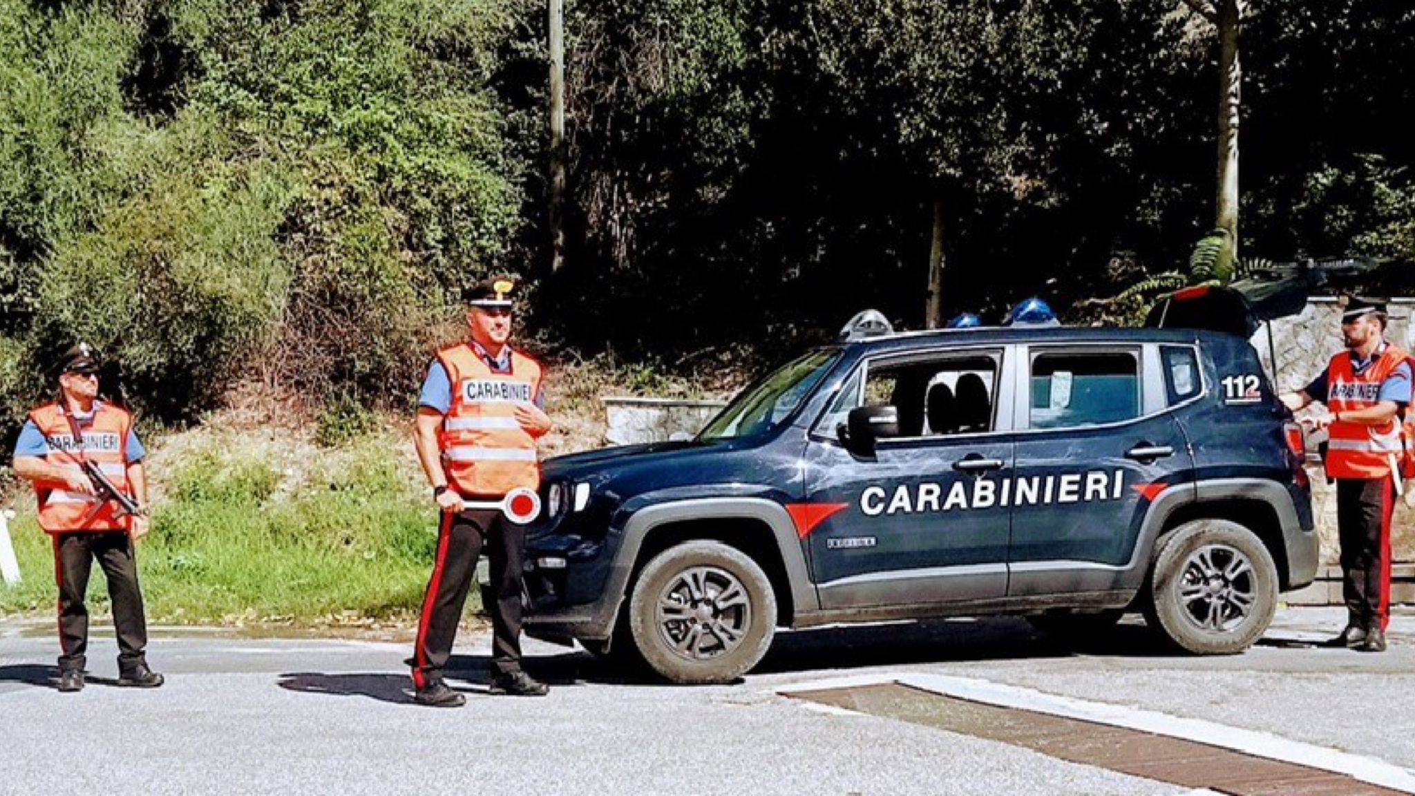 Nord Sardegna, pieno all'auto a spese del Comune: arrestato benzinaio