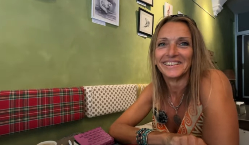  Olbia, incontro con Paola Blasi: quando l'arte si fa acquerello, gioiello e cura