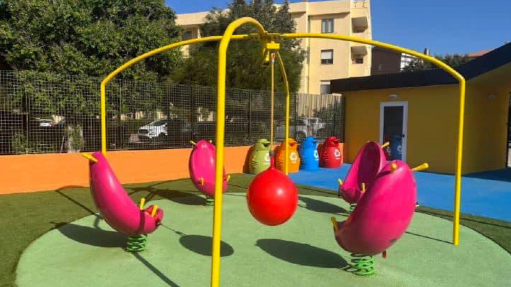 La Maddalena: parco giochi inclusivo già danneggiato