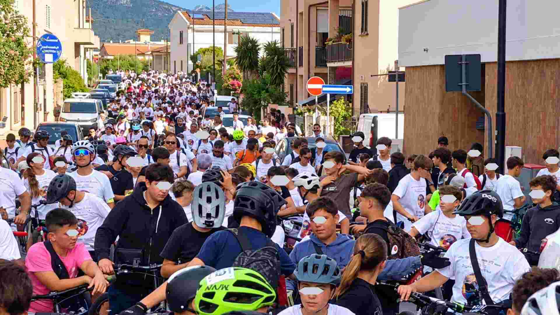 Olbia, grande successo per la Pedalata ecologica: 1.390 partecipanti, ma 150 senza contributo
