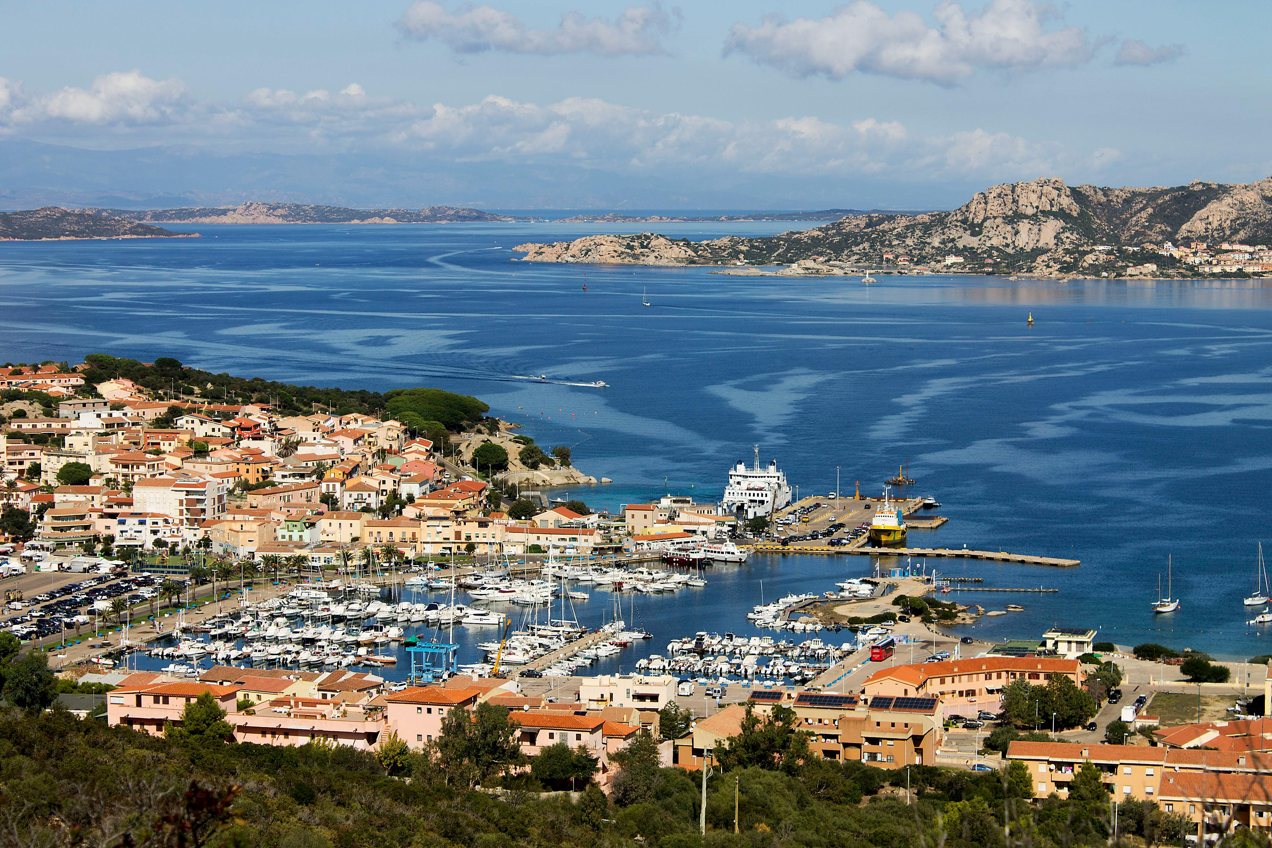Traghetti da Livorno a Olbia: la rotta toscana per la Sardegna del nord