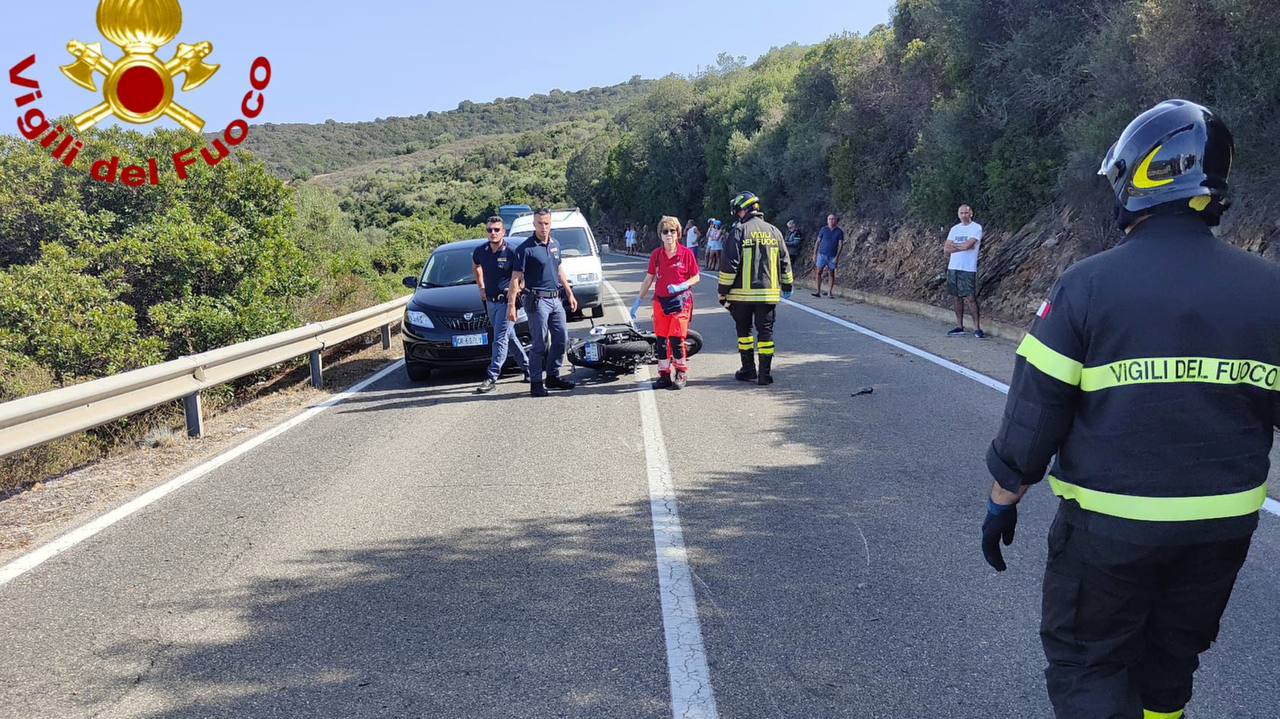 Siniscola, moto contro camper: muore un giovane di 17 anni