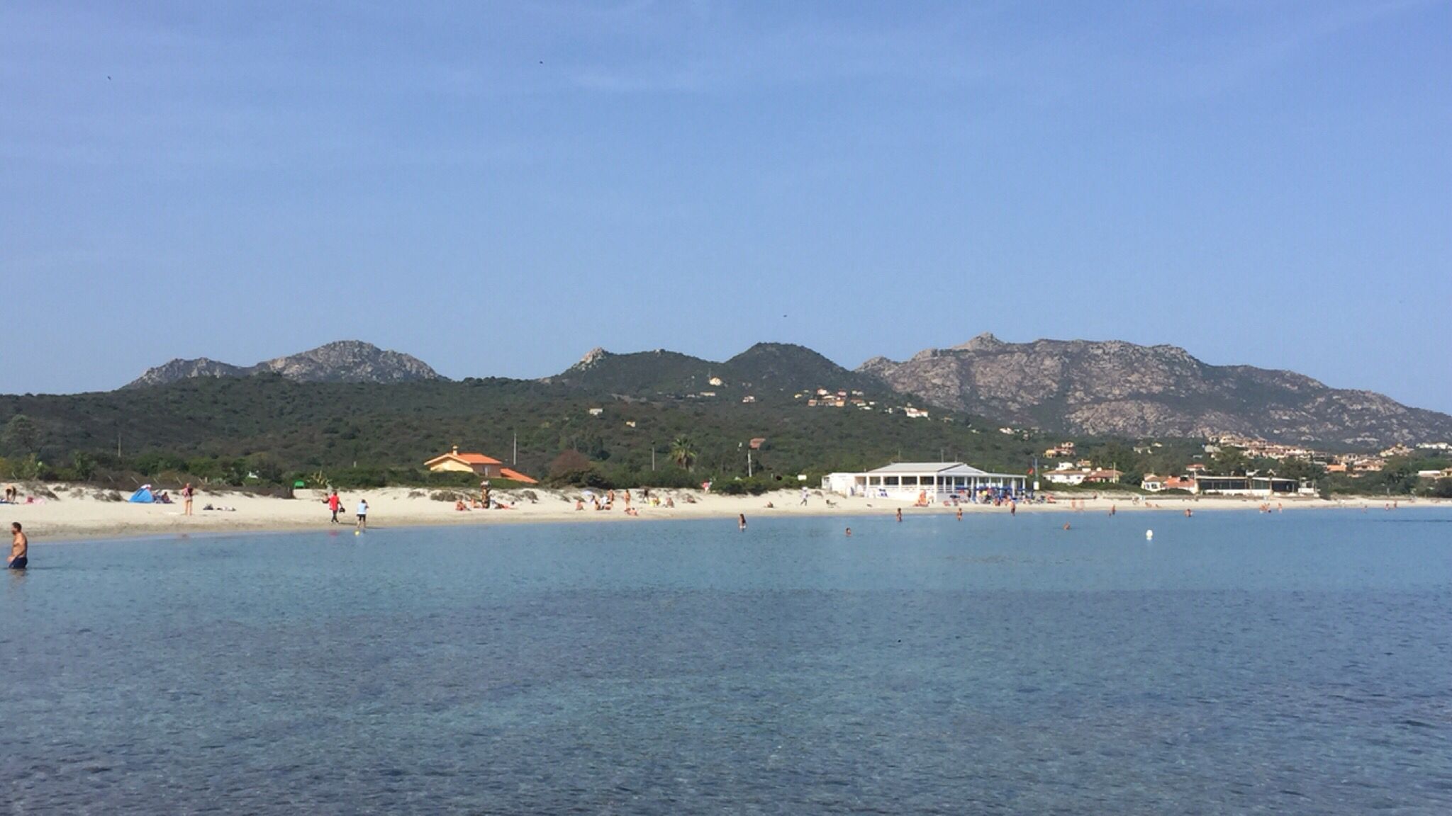 Olbia, è ancora estate: weekend in spiaggia 