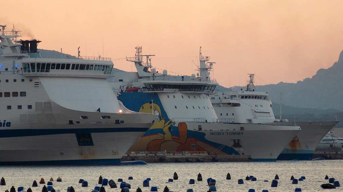 Olbia-Genova, nave in avaria: paura tra i passeggeri